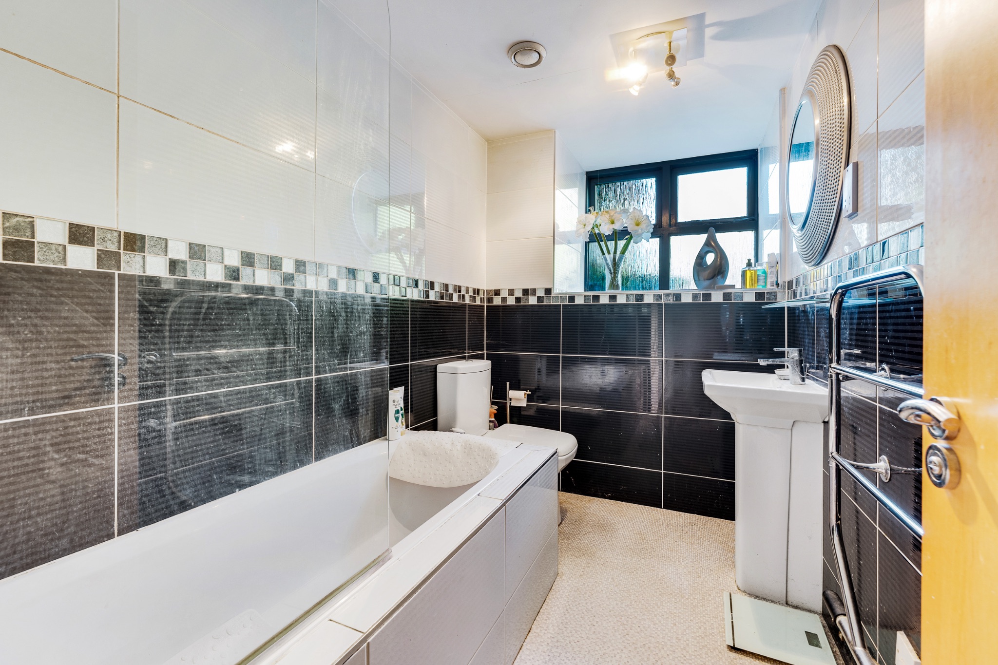 2 bedroom apartment flat/apartment For Sale in Bolton - Photograph 10.