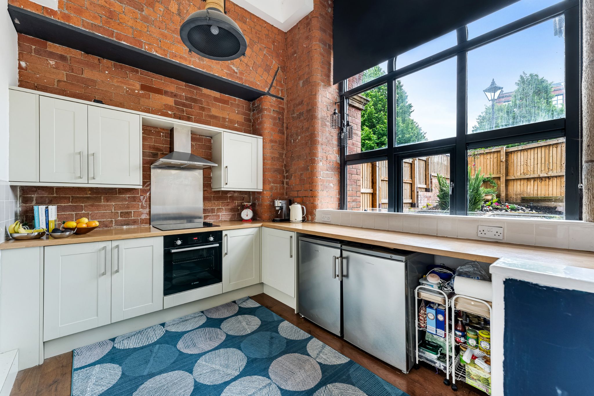 4 bedroom apartment flat/apartment Sale Agreed in Bolton - Photograph 7.