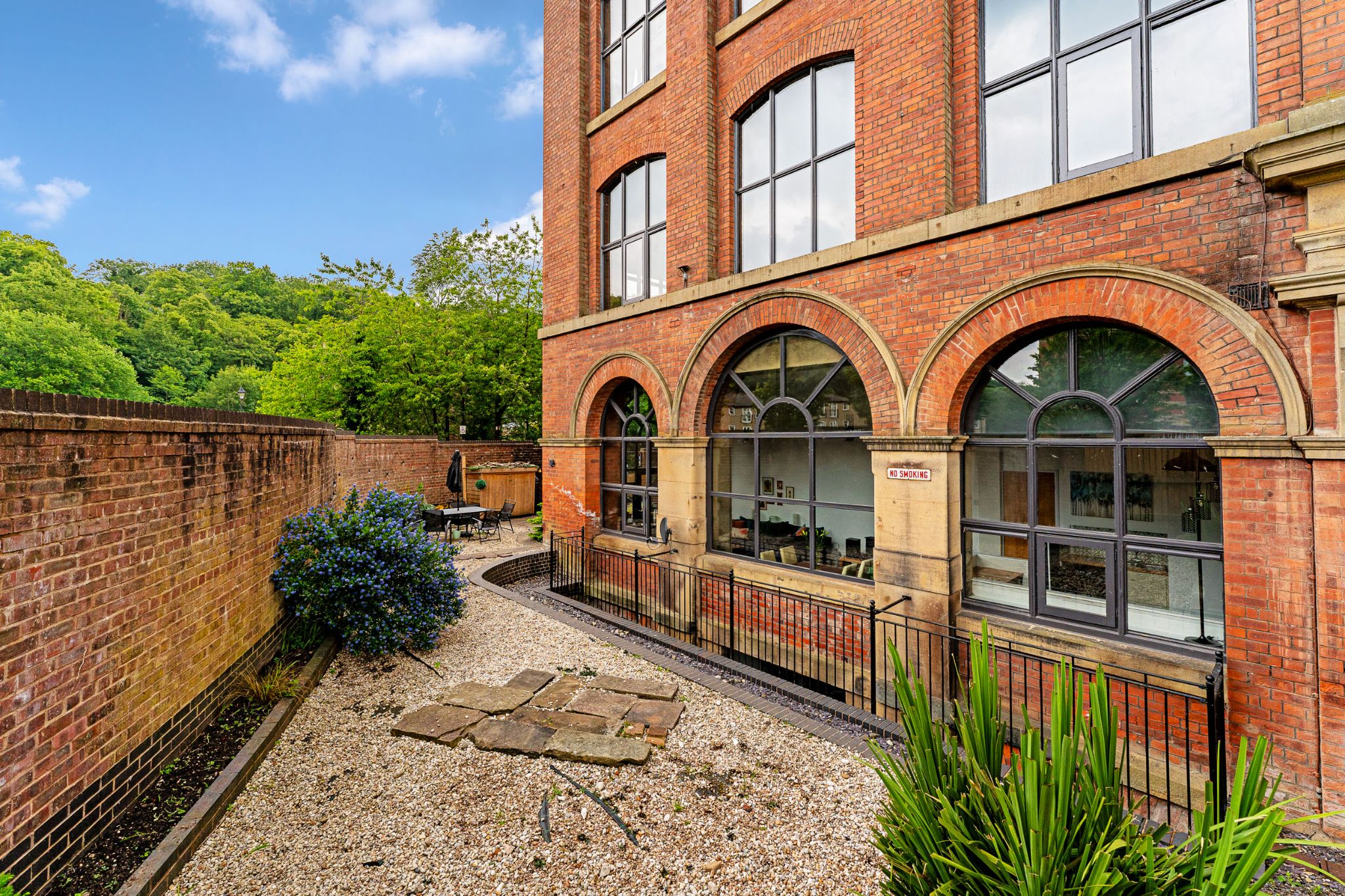 4 bedroom apartment flat/apartment Sale Agreed in Bolton - Photograph 44.