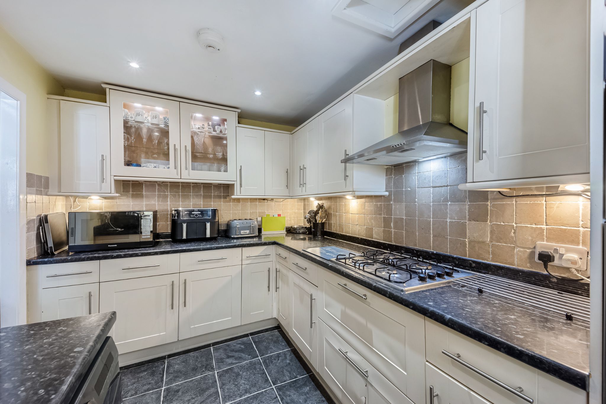 3 bedroom semi-detached house Sale Agreed in Bolton - Photograph 19.