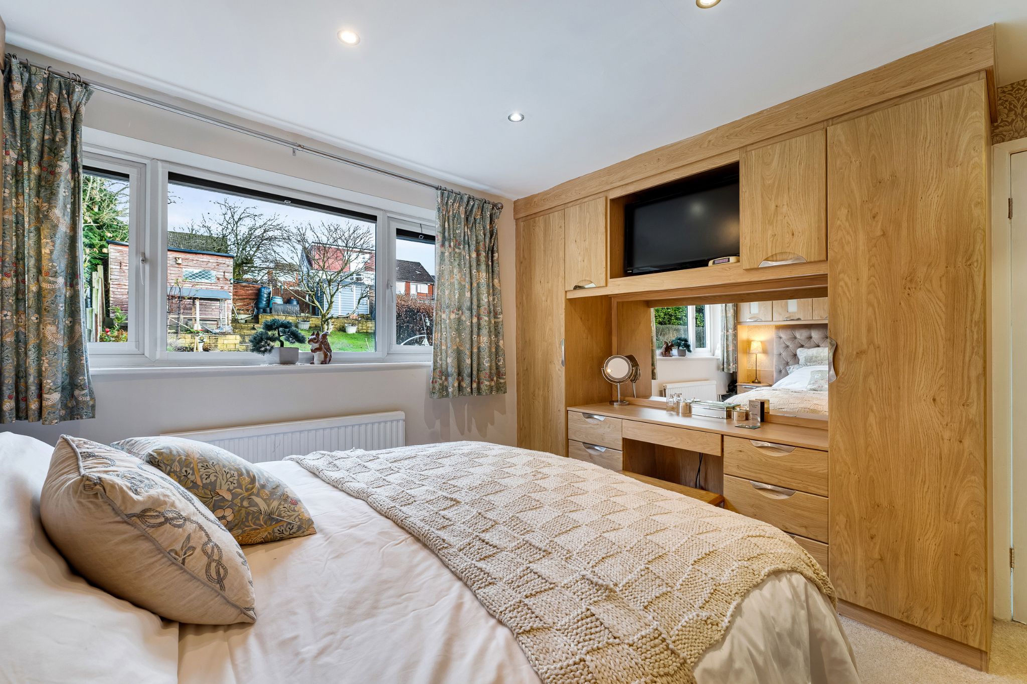 3 bedroom detached house Sale Agreed in Bolton - Photograph 30.