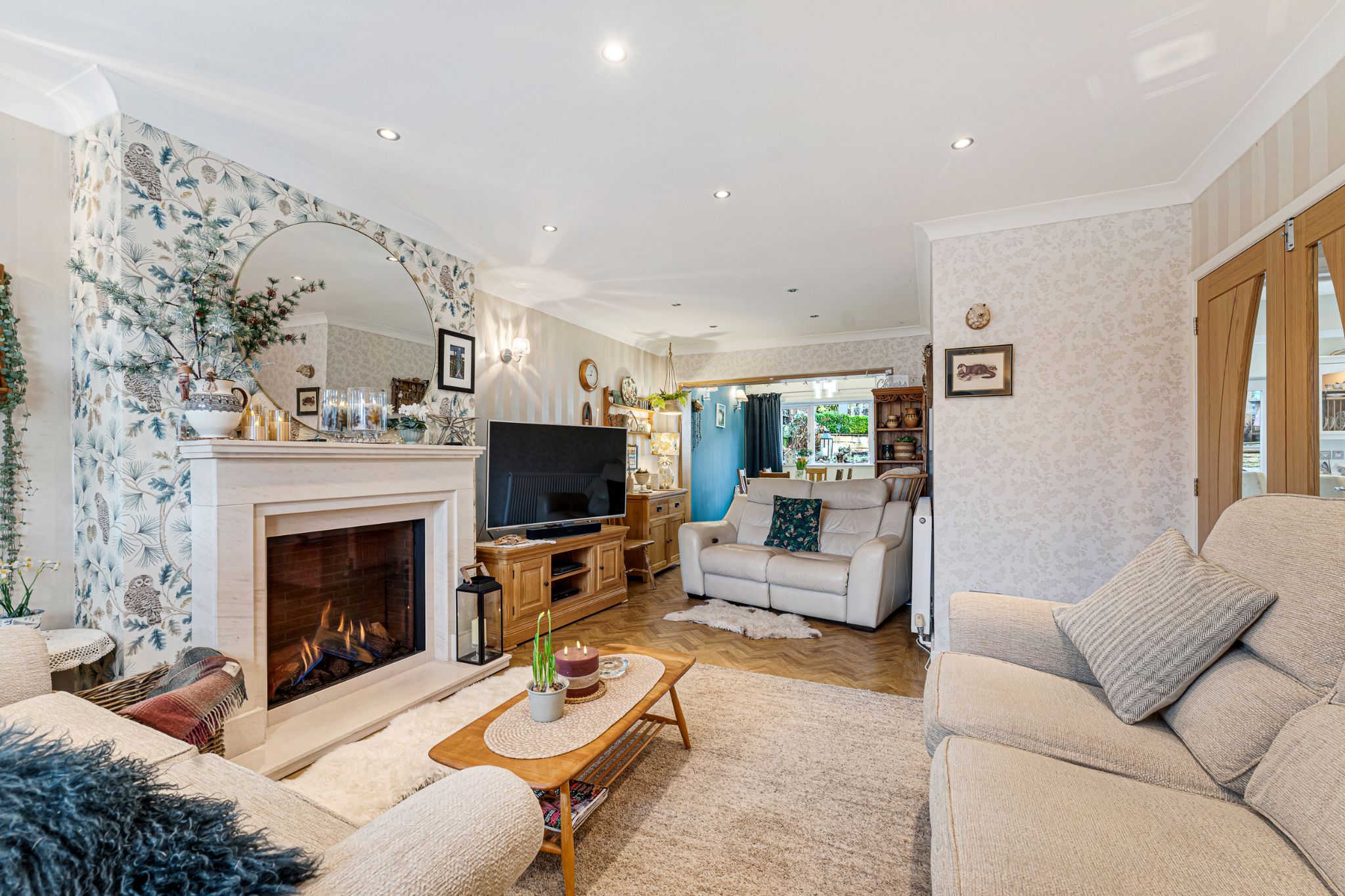 3 bedroom detached house Sale Agreed in Bolton - Photograph 6.