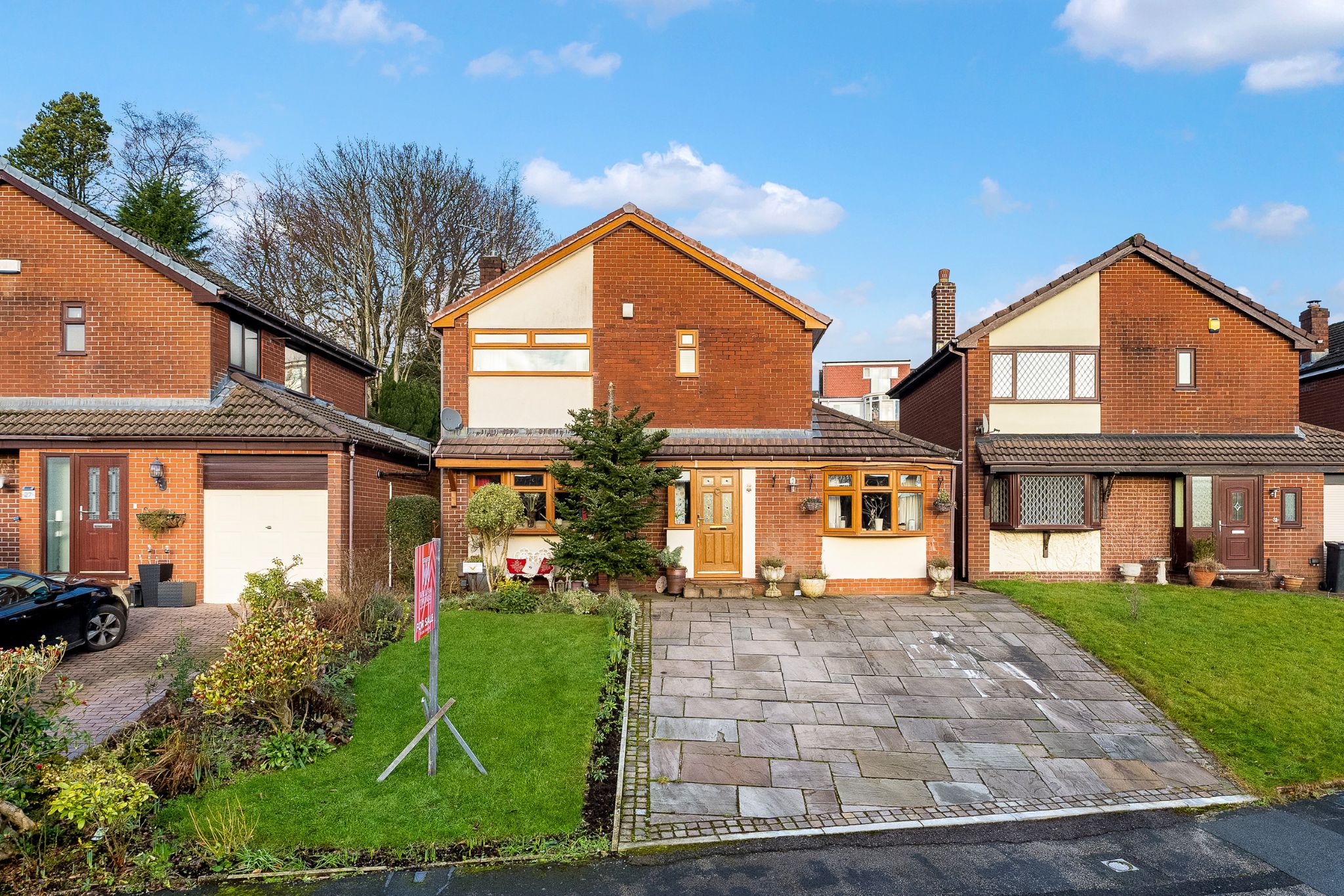 3 bedroom detached house Sale Agreed in Bolton - Photograph 2.