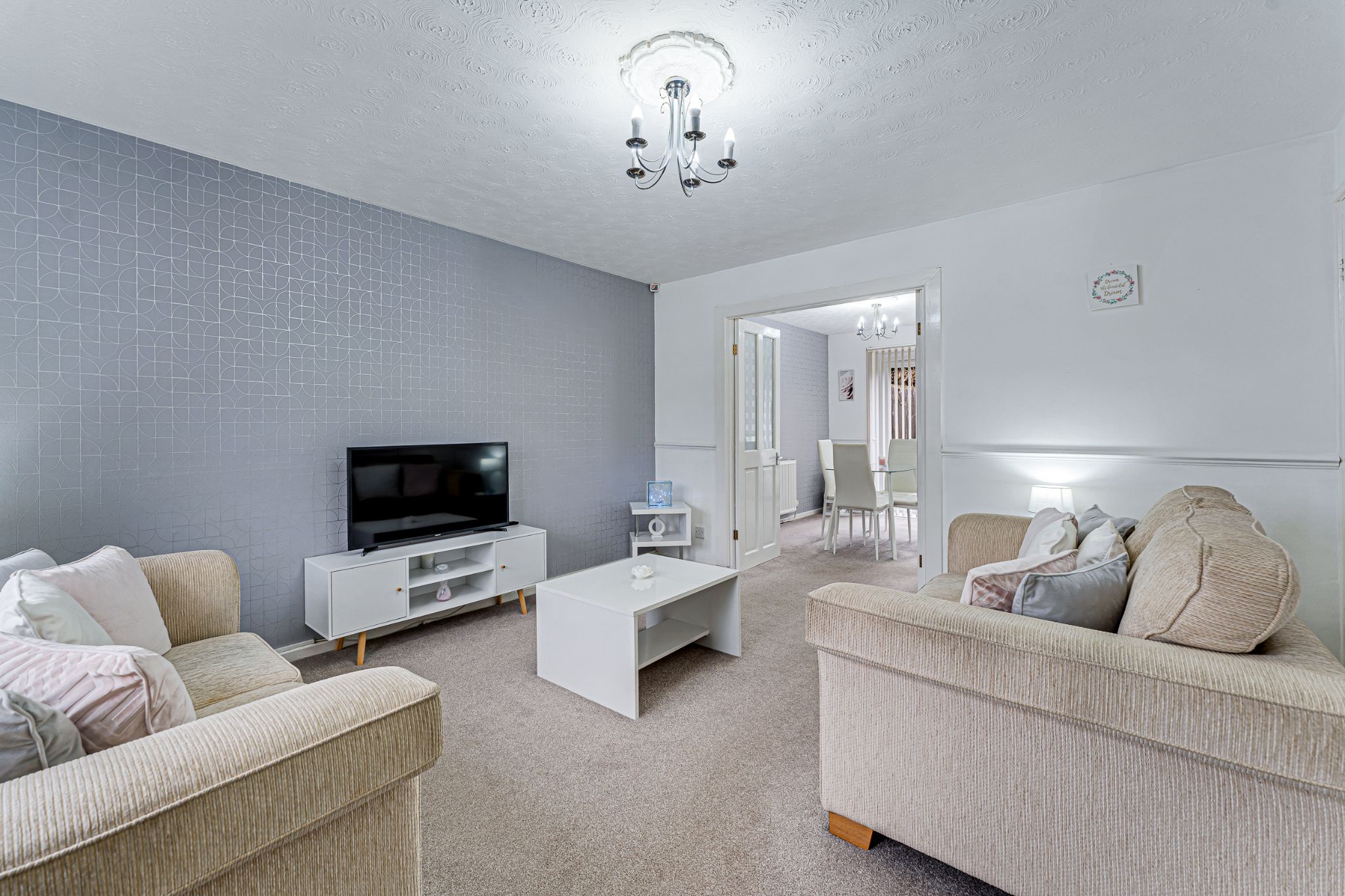 3 bedroom semi-detached house Sale Agreed in Bolton - Photograph 5.