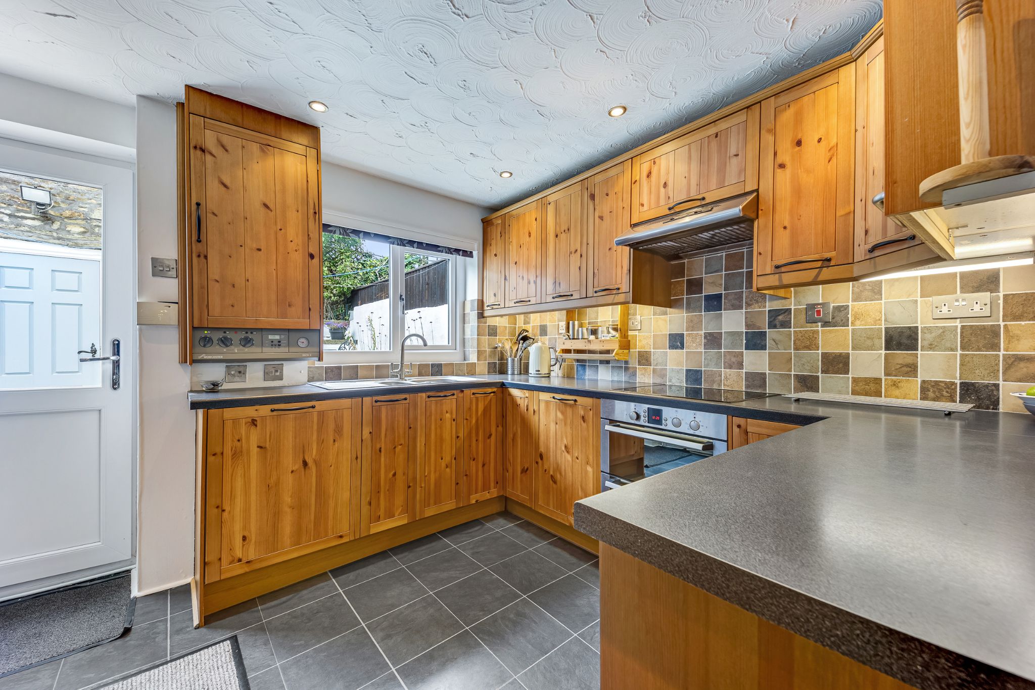 2 bedroom cottage house Sale Agreed in Bolton - Photograph 8.