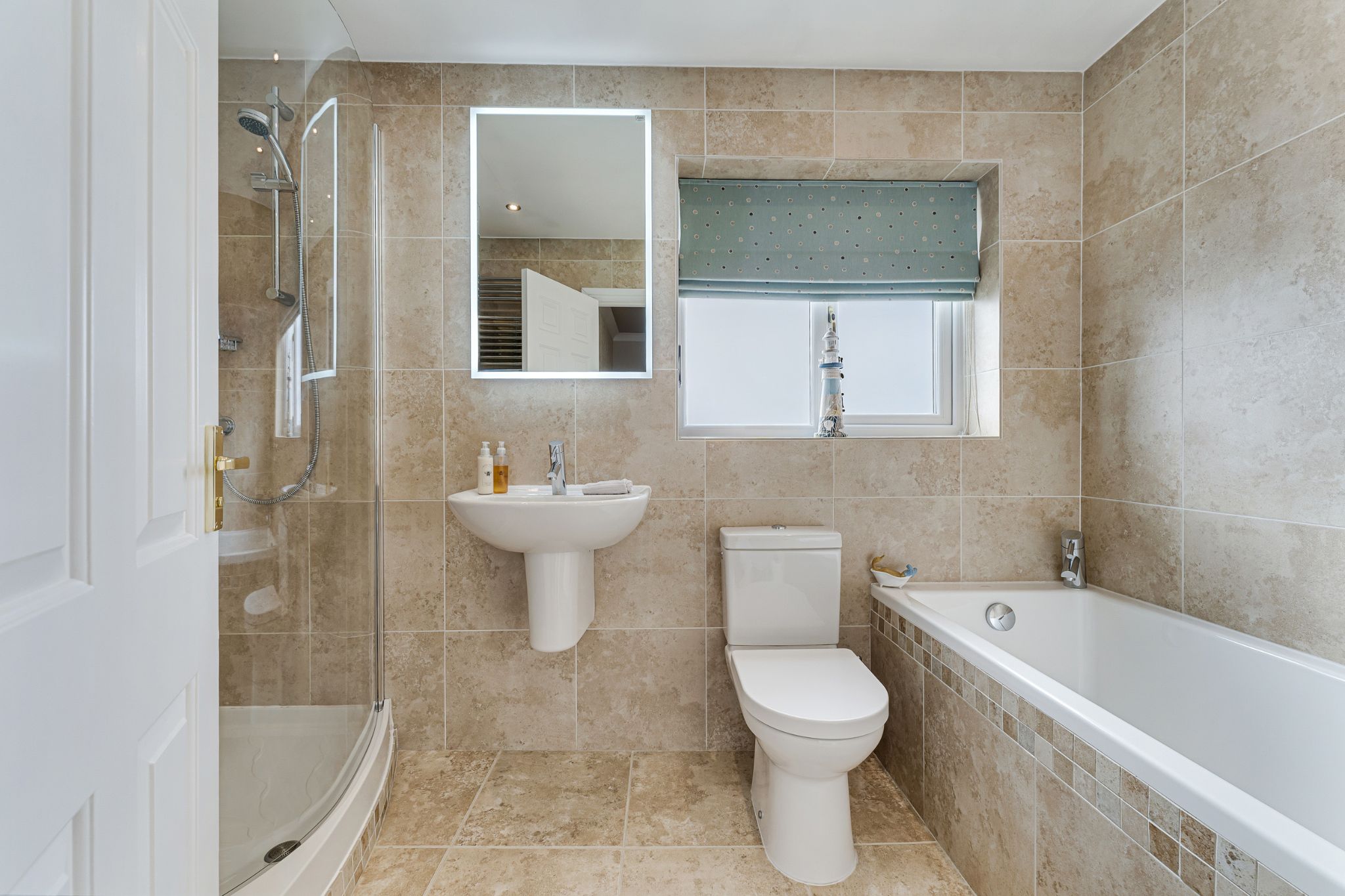 4 bedroom detached house Sale Agreed in Bolton - Photograph 40.