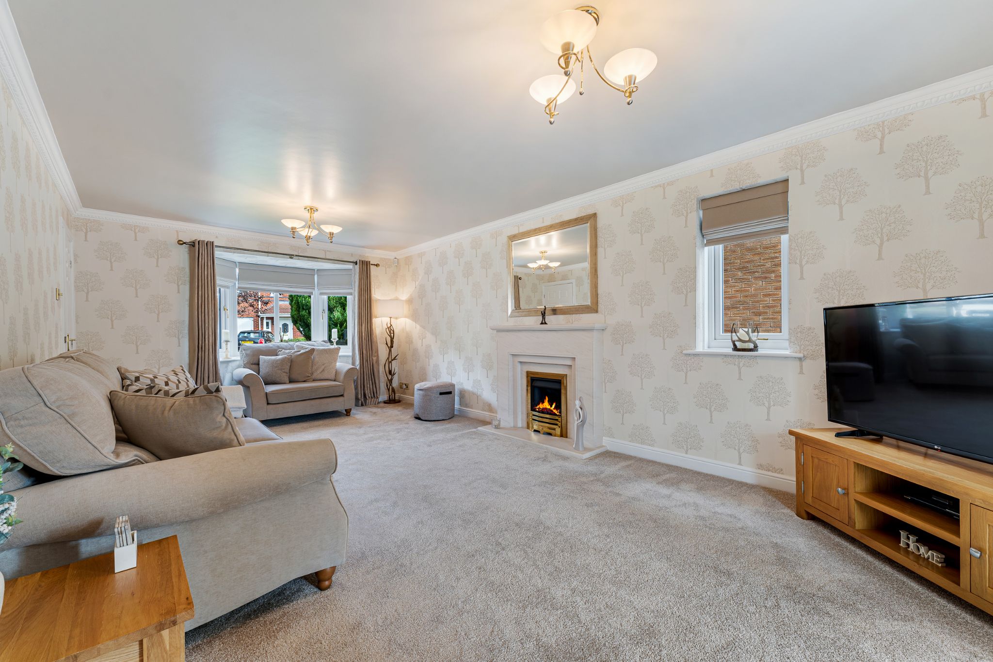 4 bedroom detached house Sale Agreed in Bolton - Photograph 10.