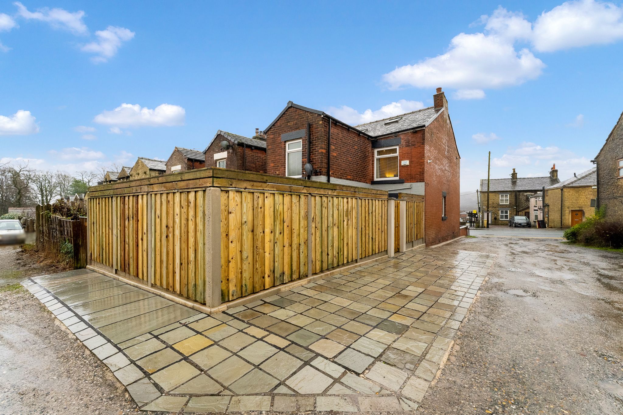 3 bedroom end terraced house Sale Agreed in Bolton - Photograph 39.