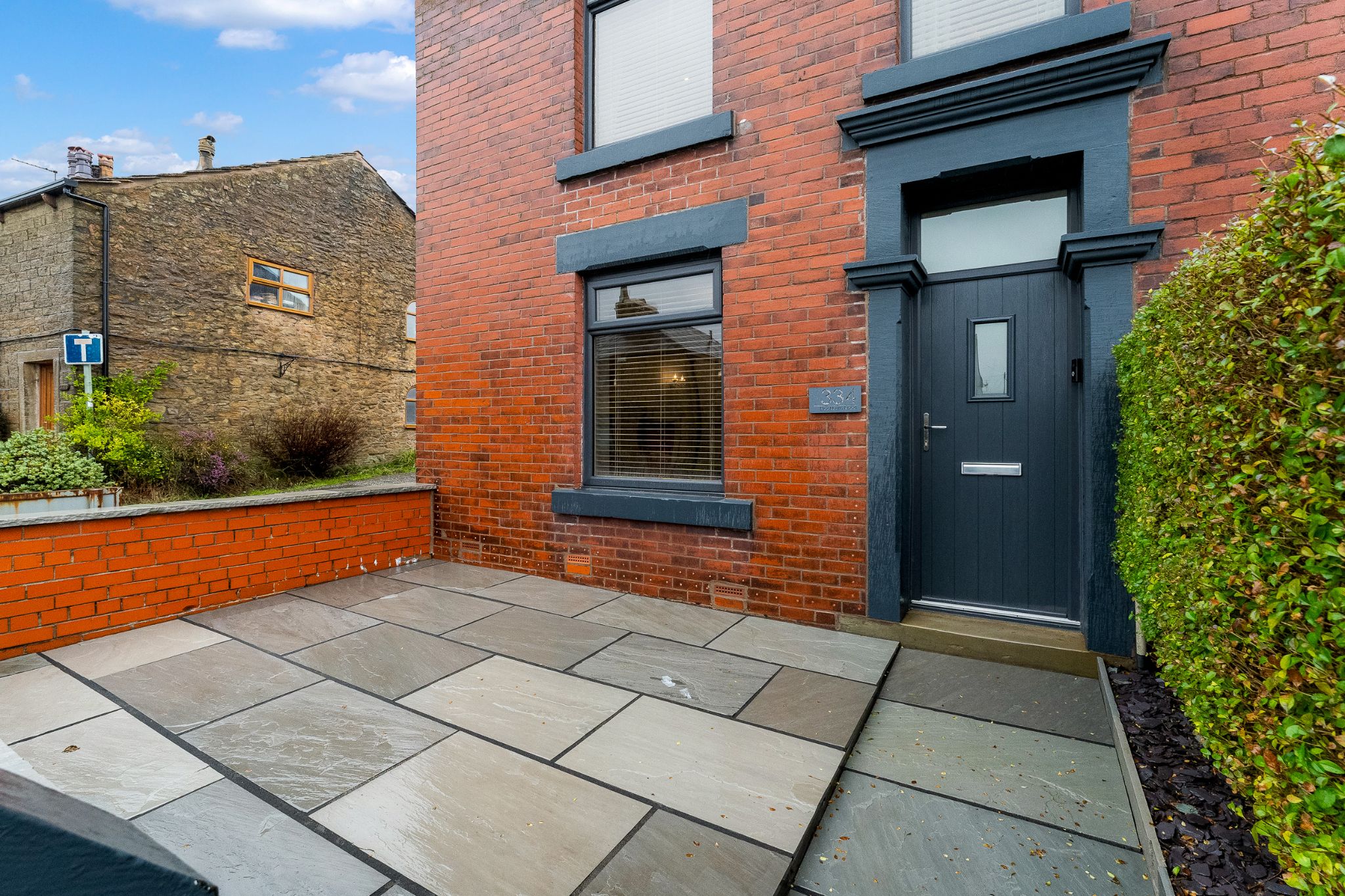 3 bedroom end terraced house Sale Agreed in Bolton - Photograph 3.
