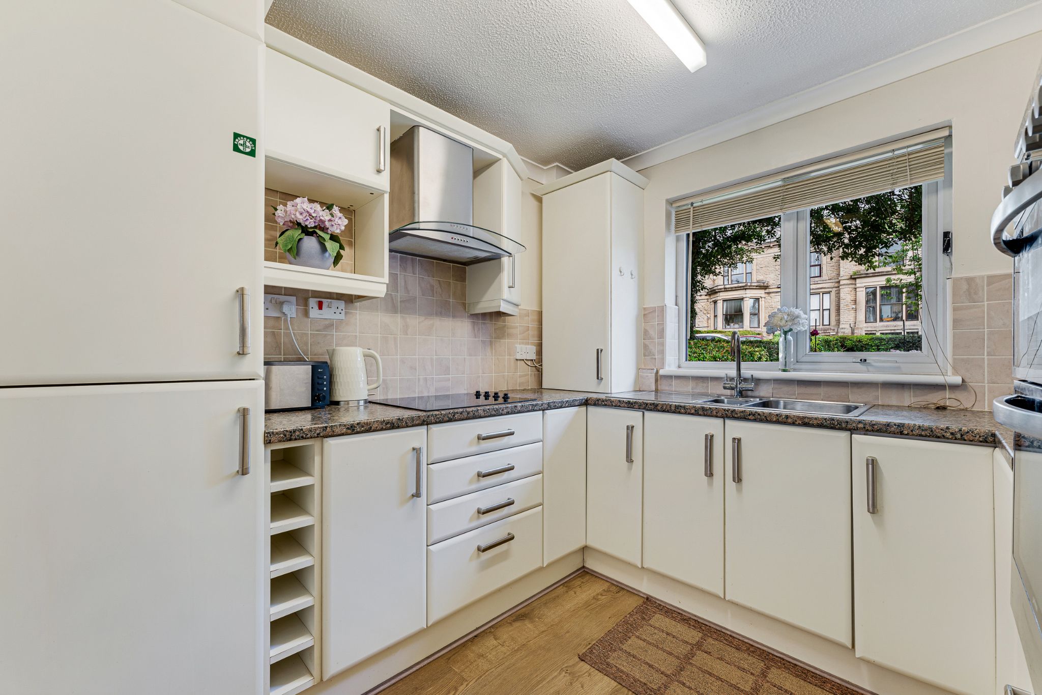 2 bedroom semi-detached bungalow Sale Agreed in Bolton - Photograph 9.
