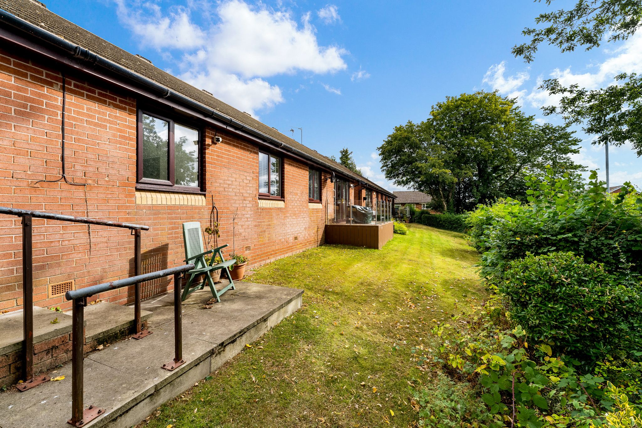 2 bedroom semi-detached bungalow Sale Agreed in Bolton - Photograph 16.