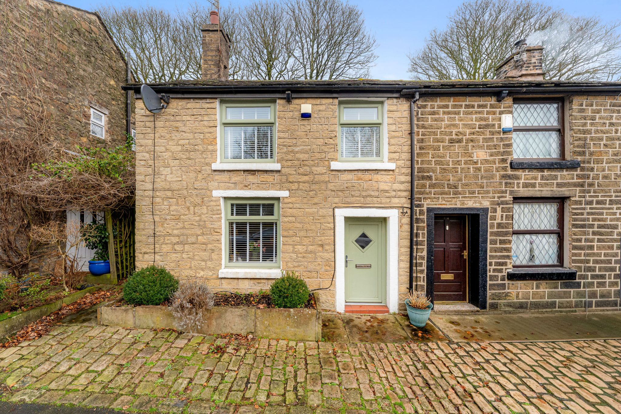 2 bedroom end terraced house Sale Agreed in Bolton - Photograph 2.