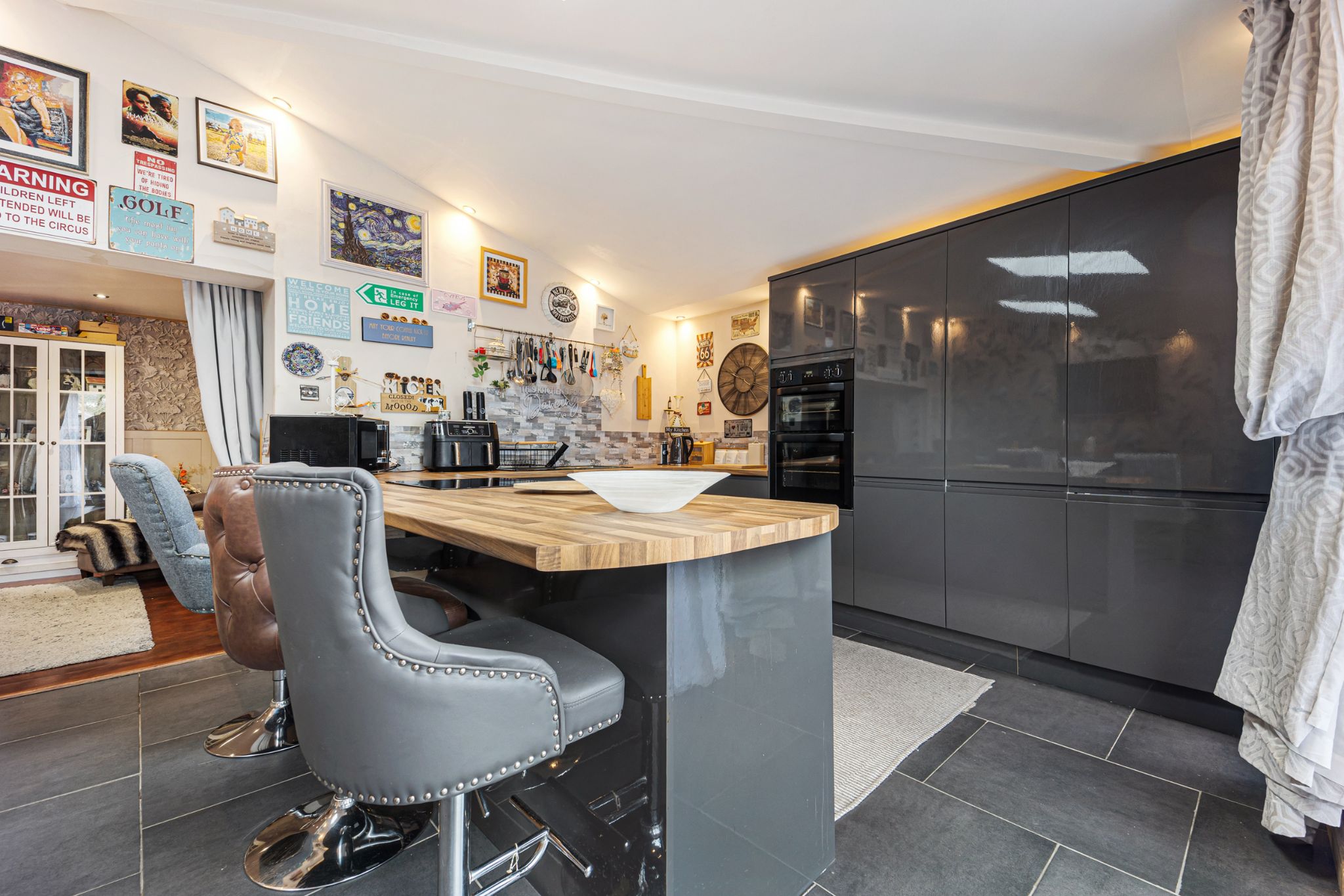 4 bedroom semi-detached house For Sale in Bolton - Photograph 9.