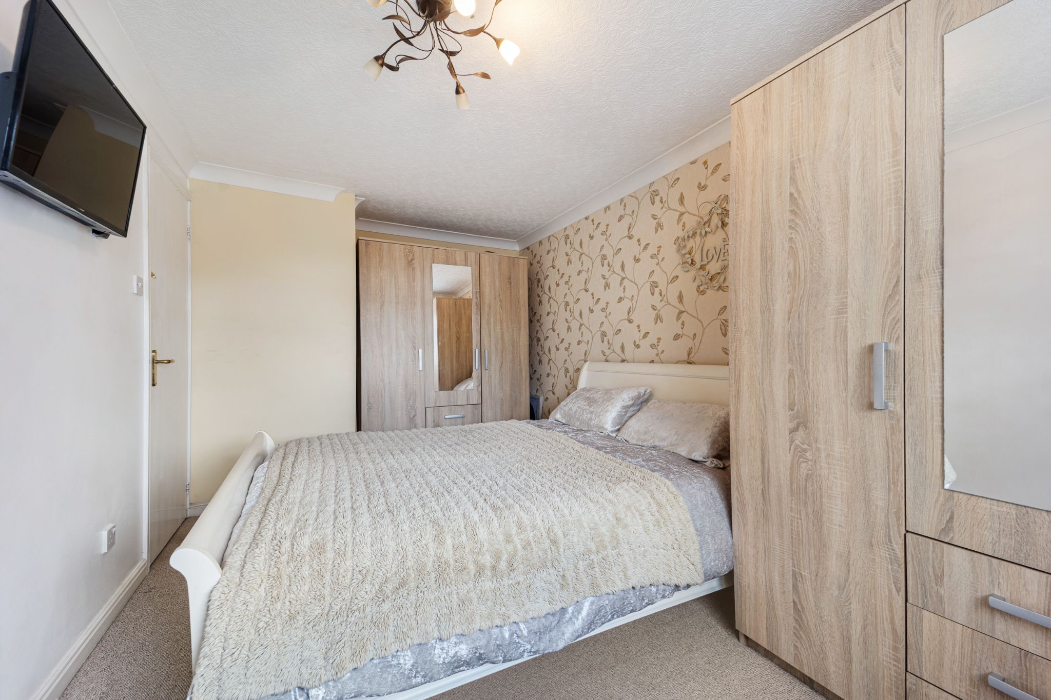 4 bedroom semi-detached house For Sale in Bolton - Photograph 21.