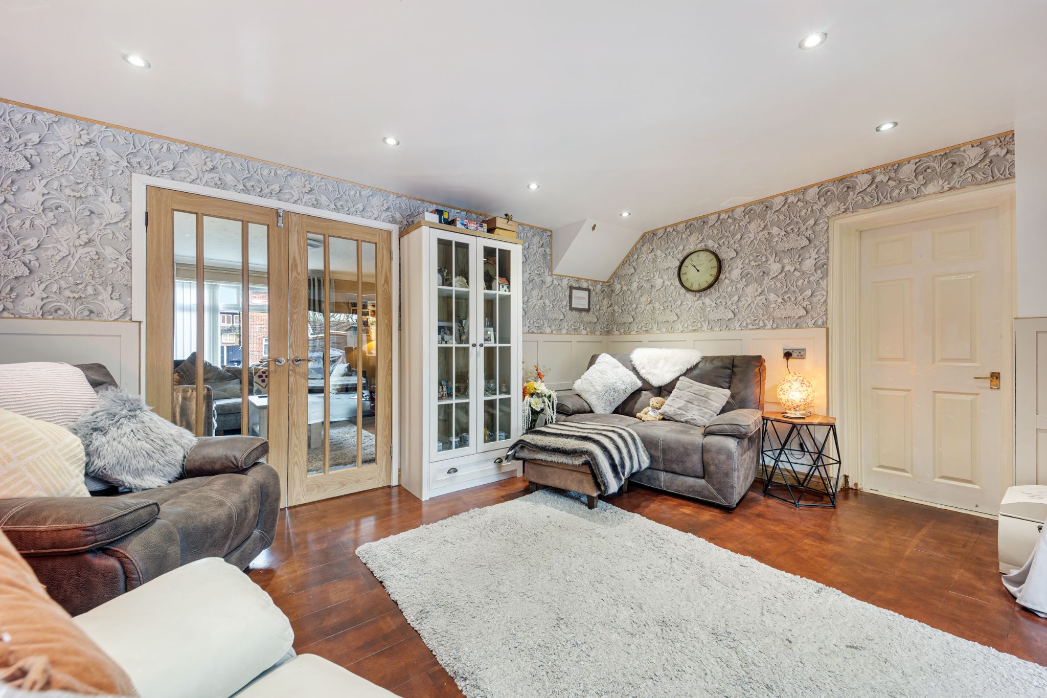 4 bedroom semi-detached house For Sale in Bolton - Photograph 5.
