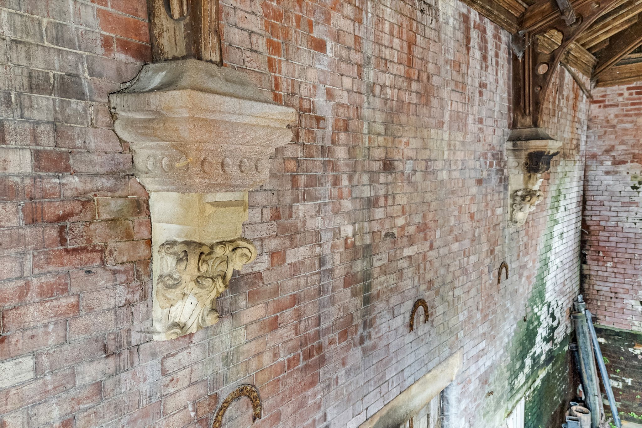 4 bedroom detached house For Sale in Bolton - Hand Carved Stone Capital.