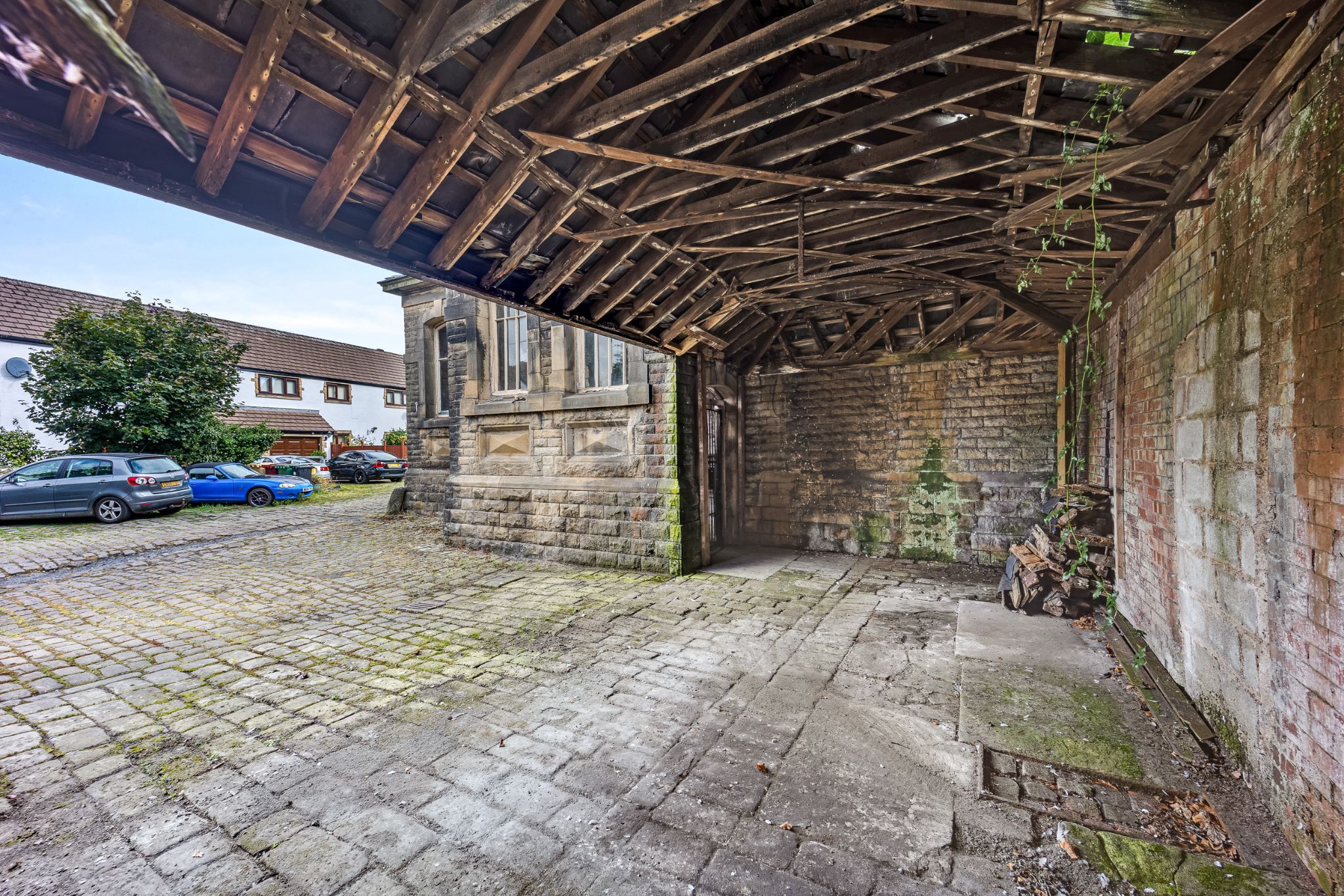 4 bedroom detached house For Sale in Bolton - Entrance.