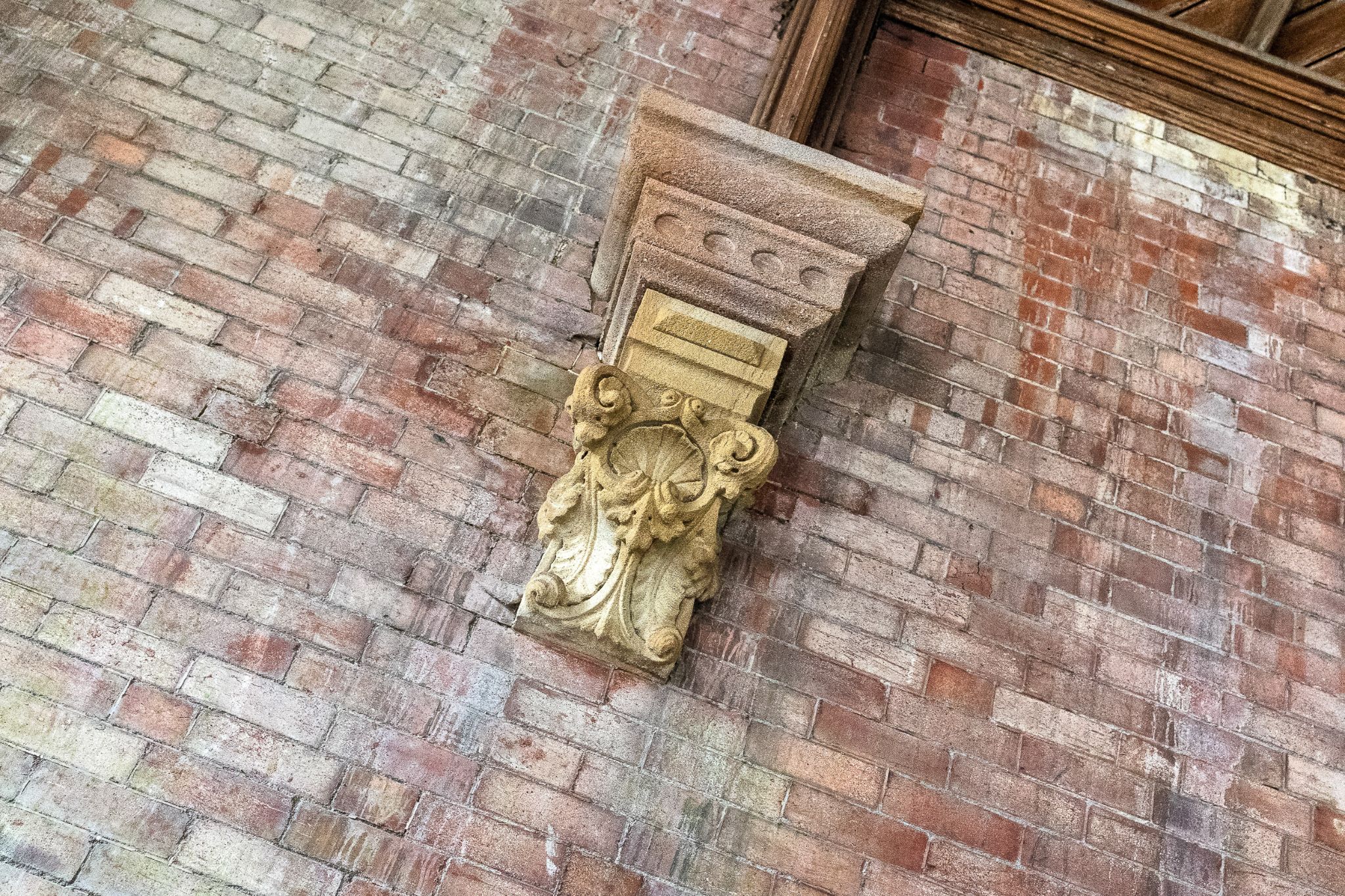 4 bedroom detached house For Sale in Bolton - Hand Carved Stone Capital.
