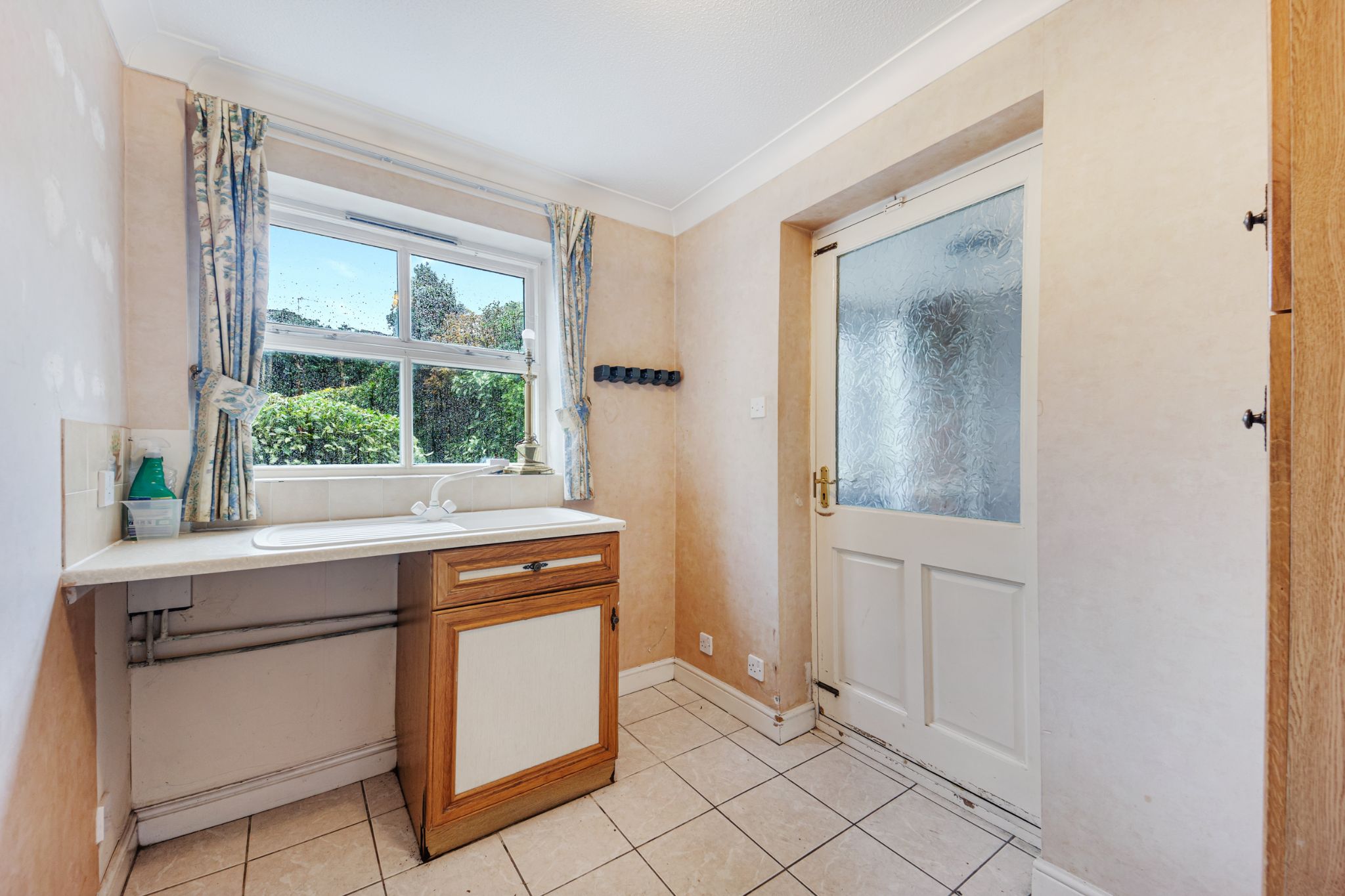 4 bedroom detached house For Sale in Bolton - Photograph 17.