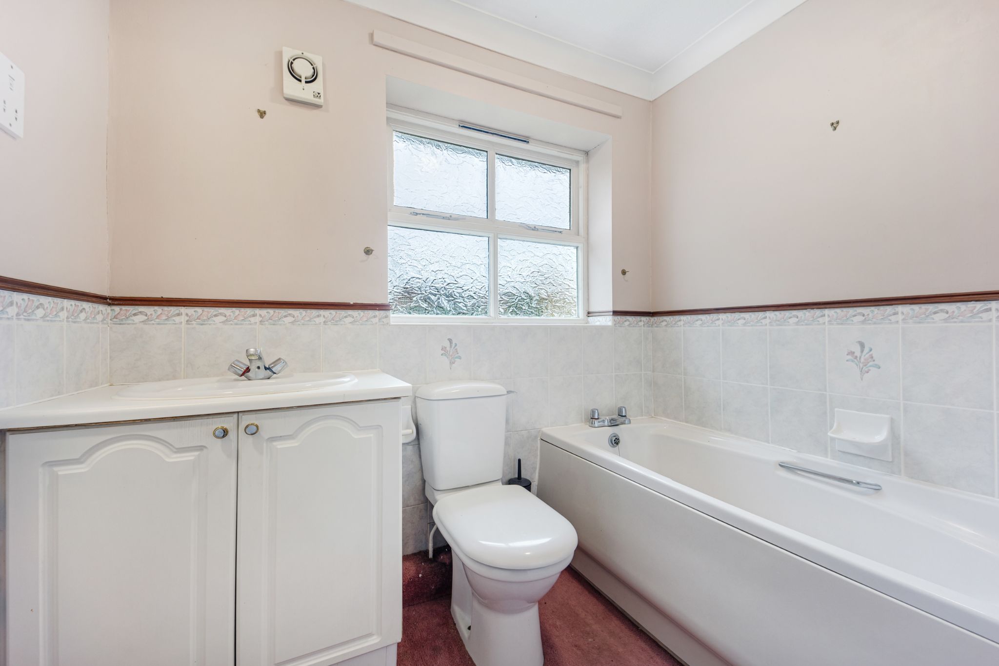 4 bedroom detached house For Sale in Bolton - Photograph 24.
