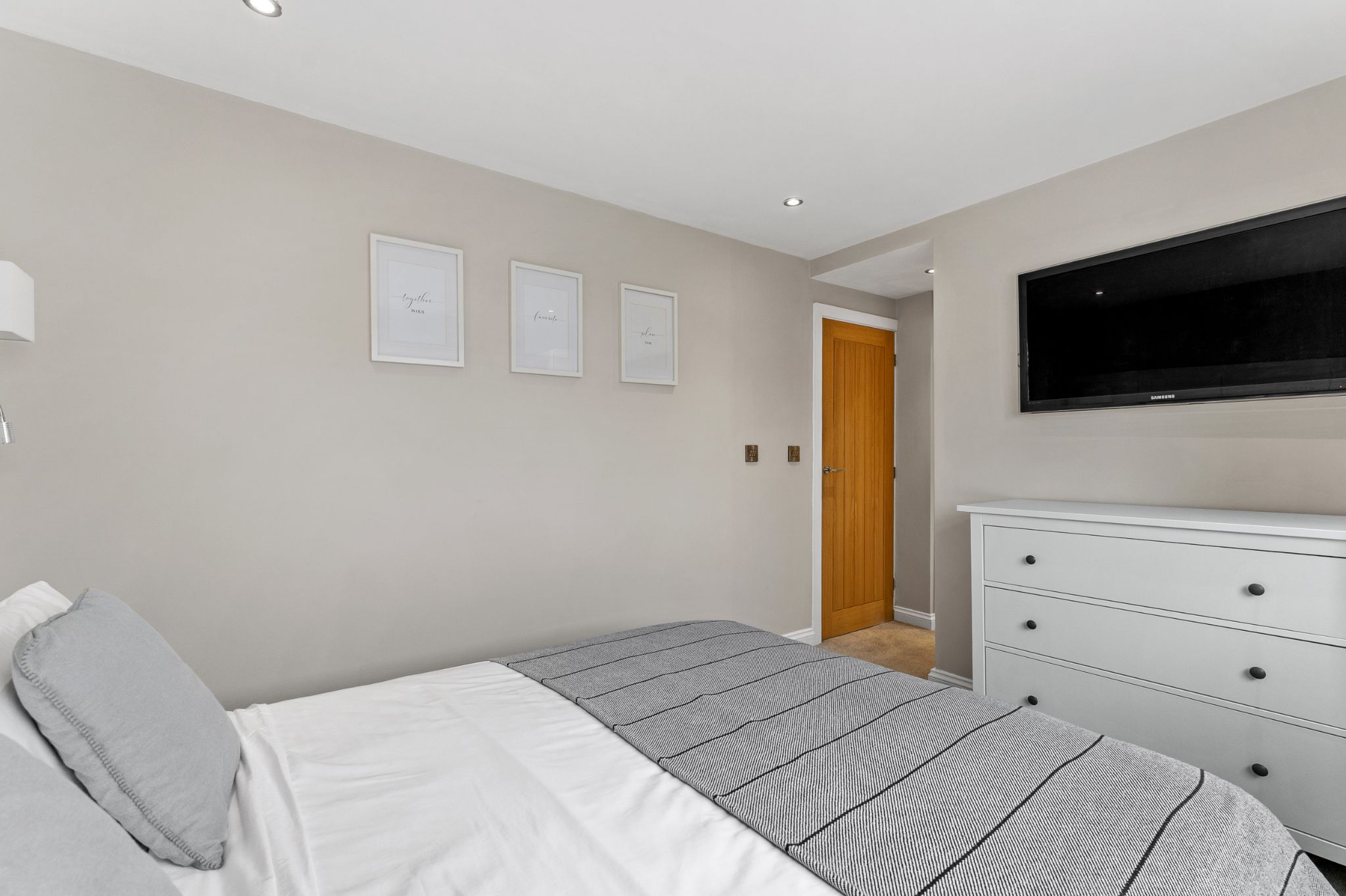 4 bedroom detached house Sale Agreed in Bolton - Photograph 47.