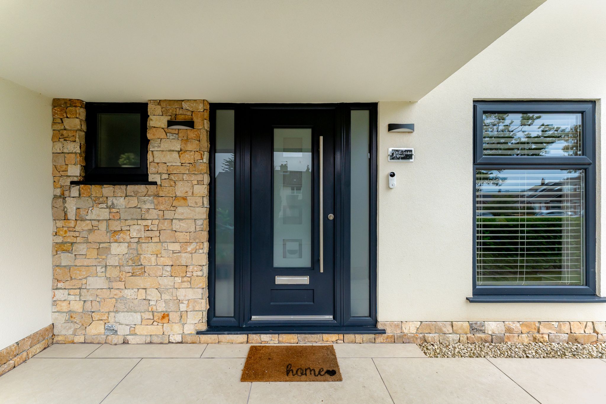 4 bedroom detached house Sale Agreed in Bolton - Photograph 4.