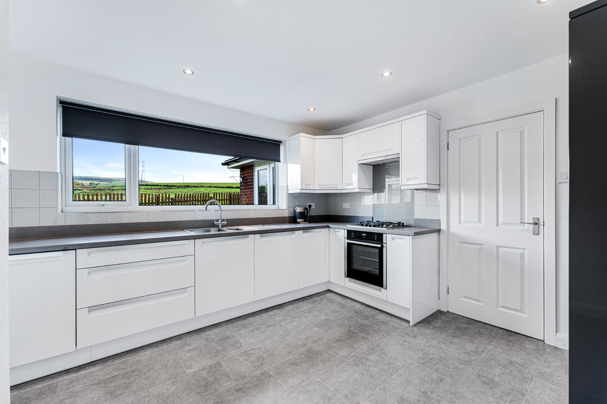 3 bedroom detached bungalow SSTC in Bolton - Photograph 9.