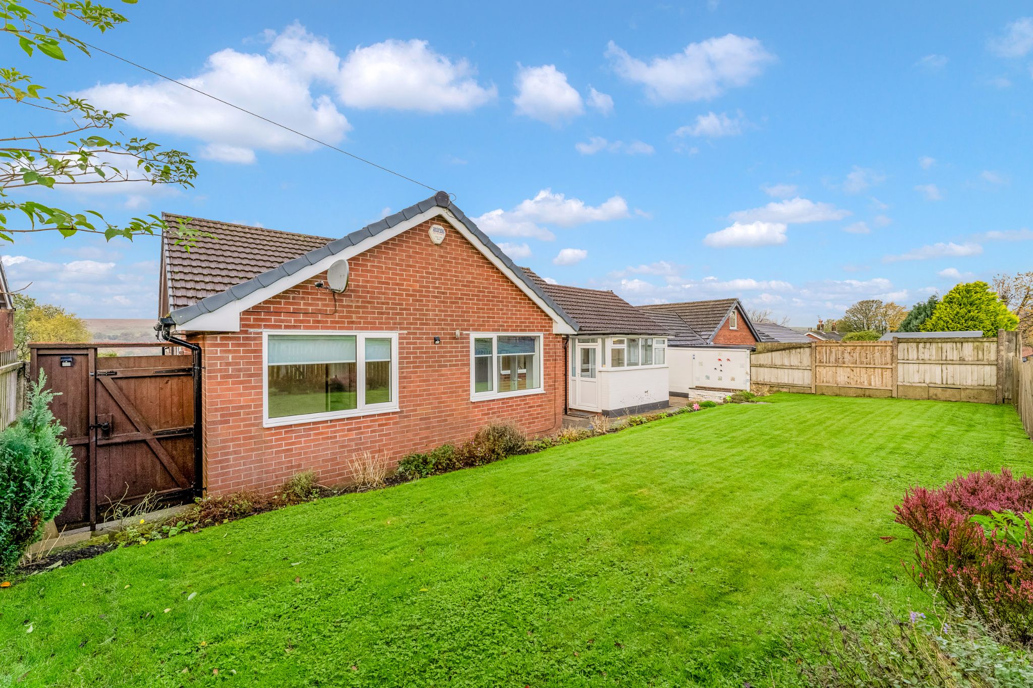 3 bedroom detached bungalow SSTC in Bolton - Photograph 31.