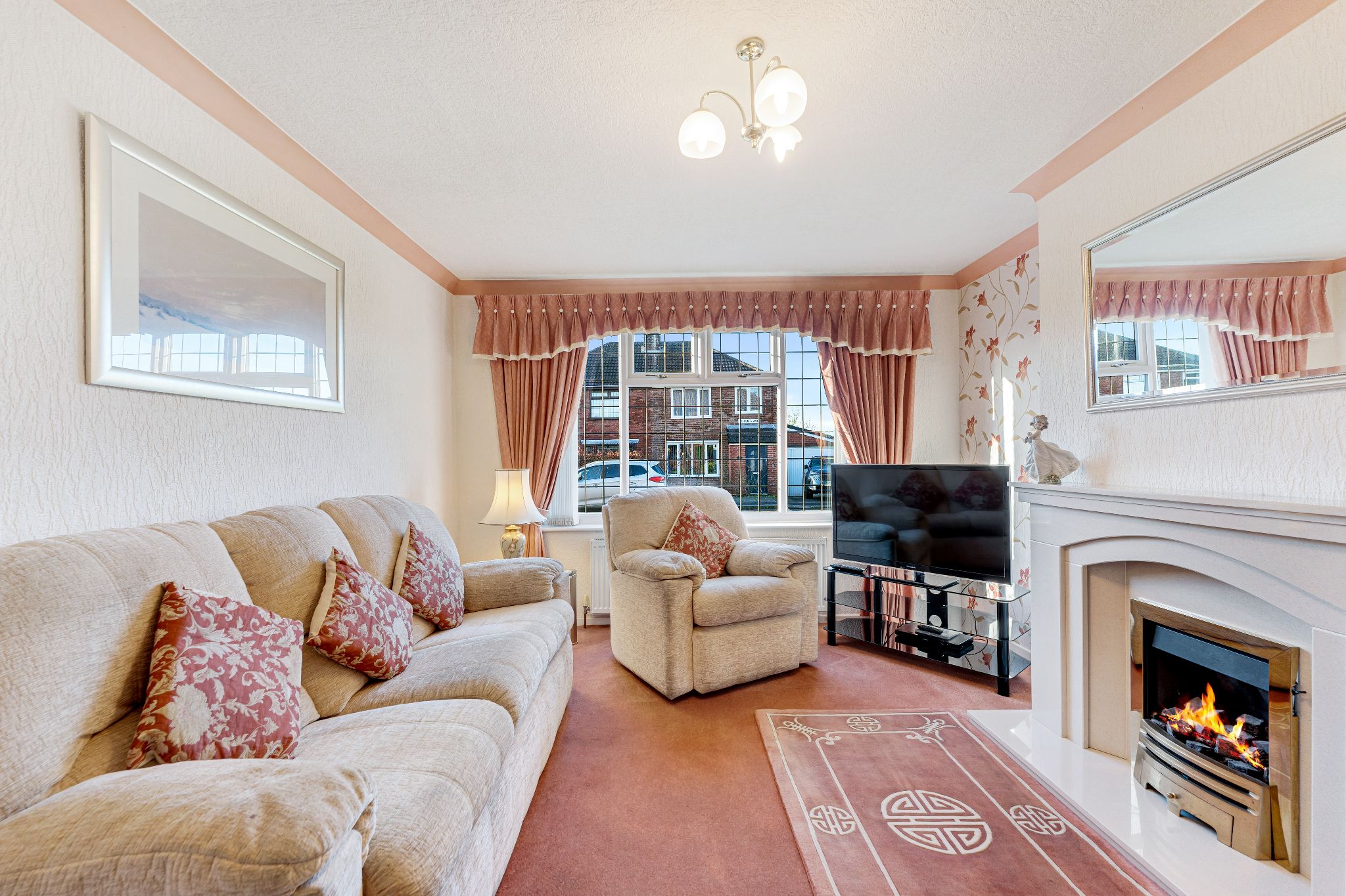 3 bedroom semi-detached house For Sale in Bolton - Photograph 5.