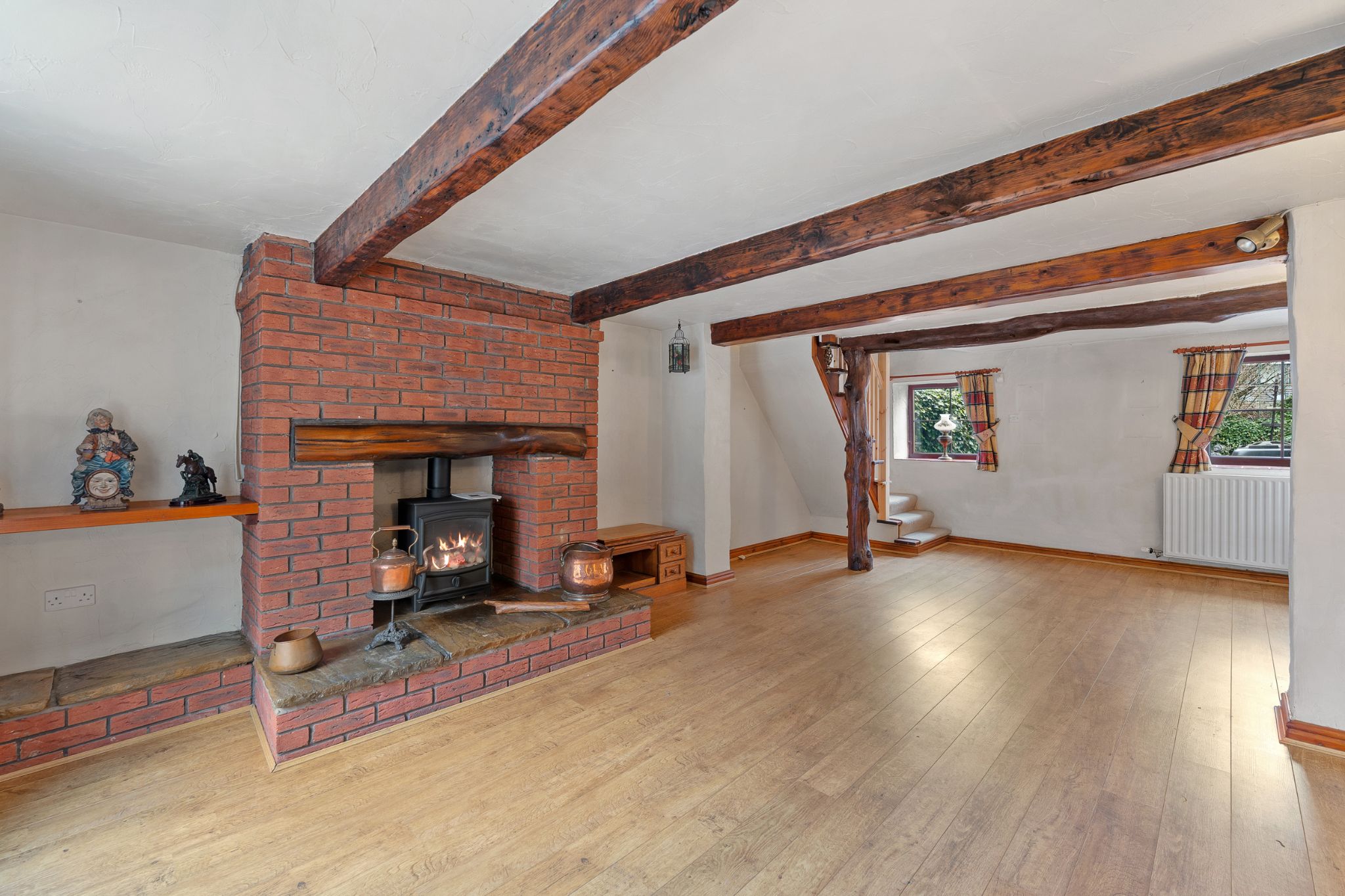 3 bedroom semi-detached house Sale Agreed in Bolton - Photograph 4.