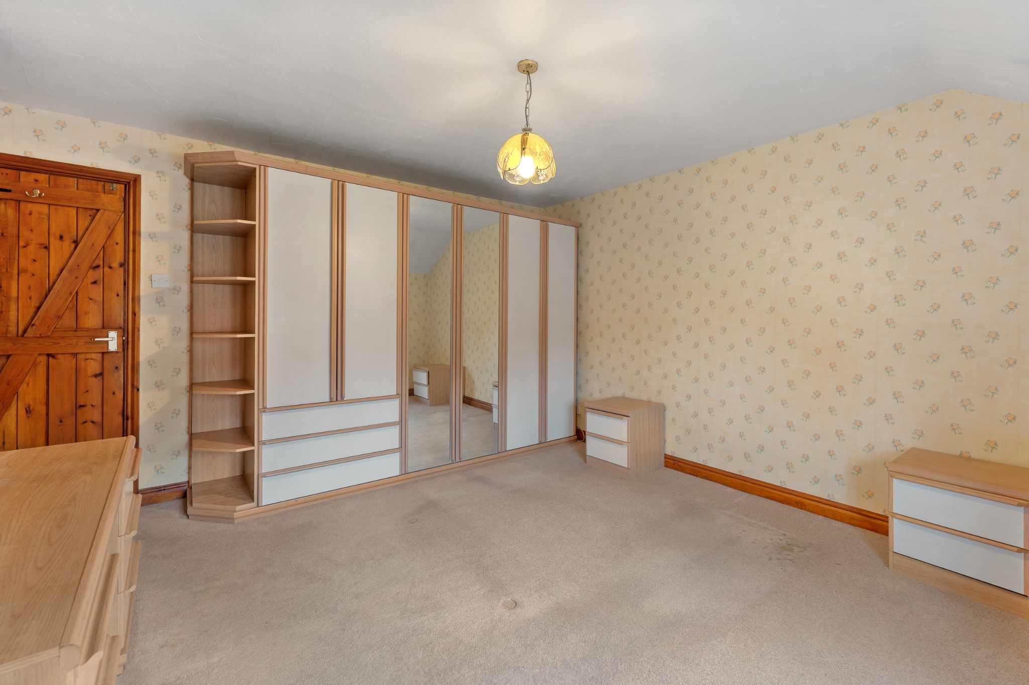 3 bedroom semi-detached house Sale Agreed in Bolton - Photograph 17.