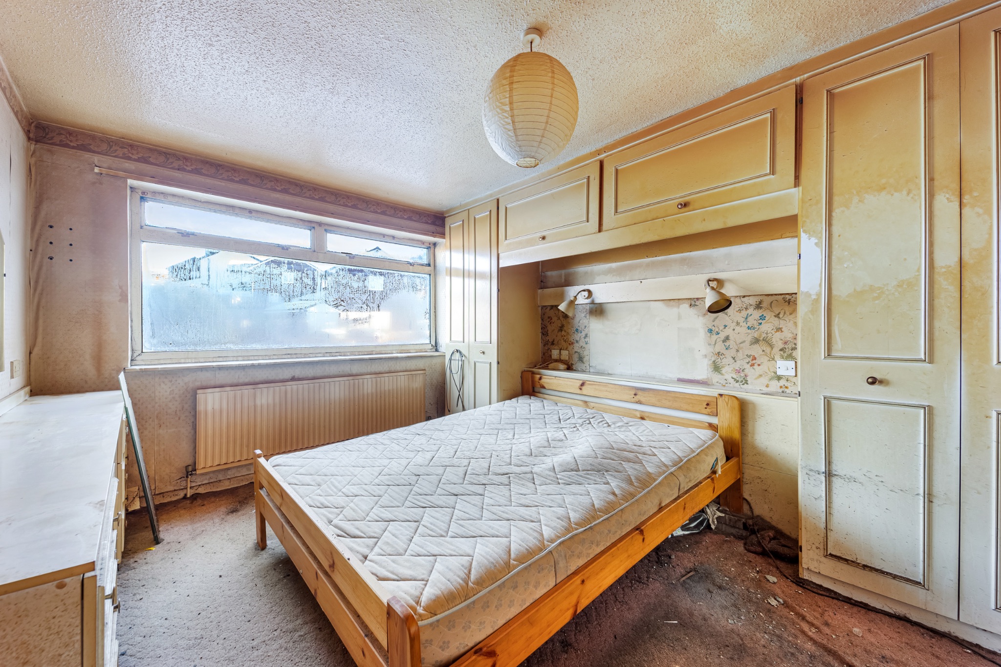 3 bedroom detached house Sale Agreed in Bolton - Photograph 11.
