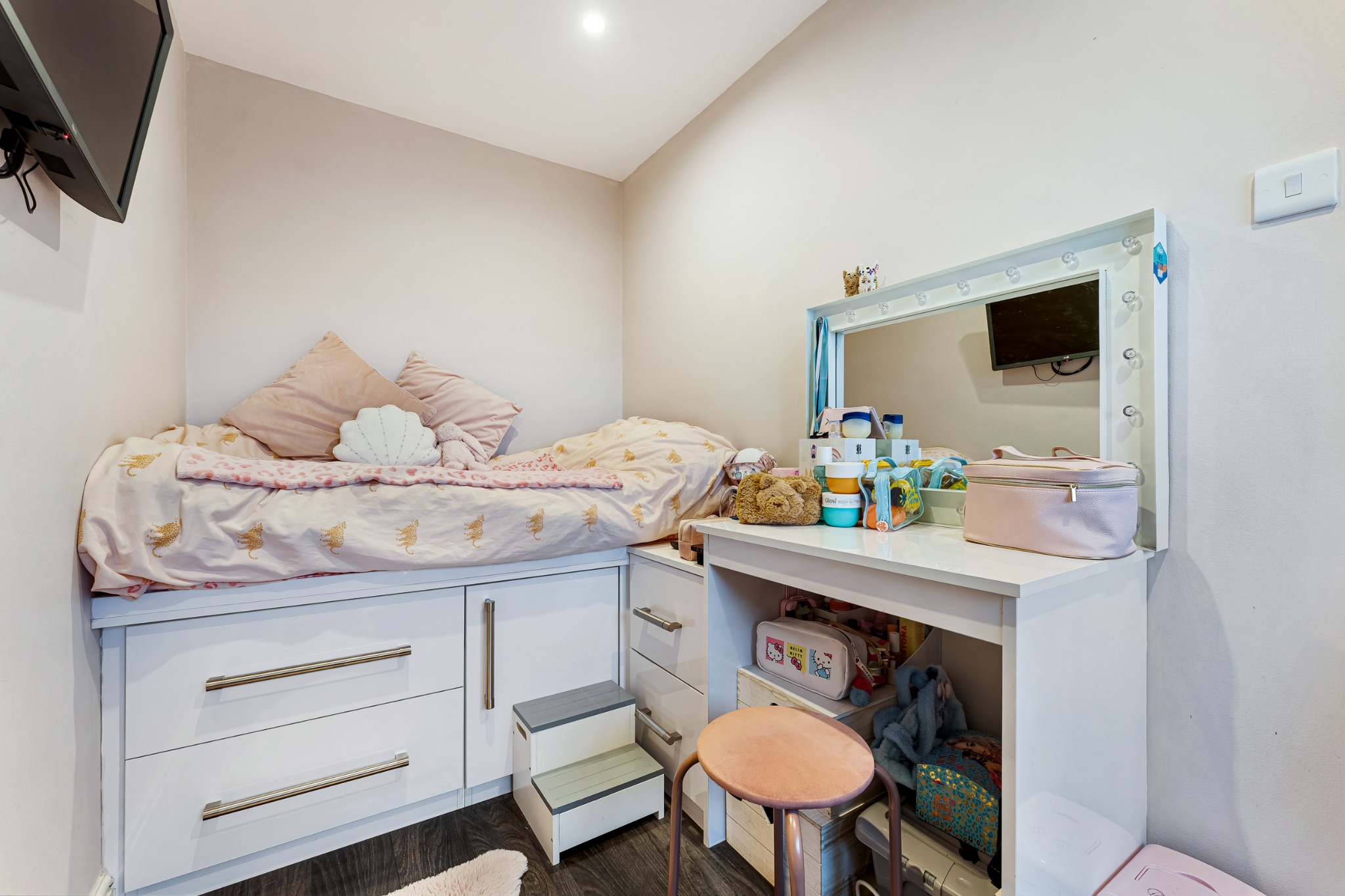 4 bedroom detached house For Sale in Bolton - Photograph 1.