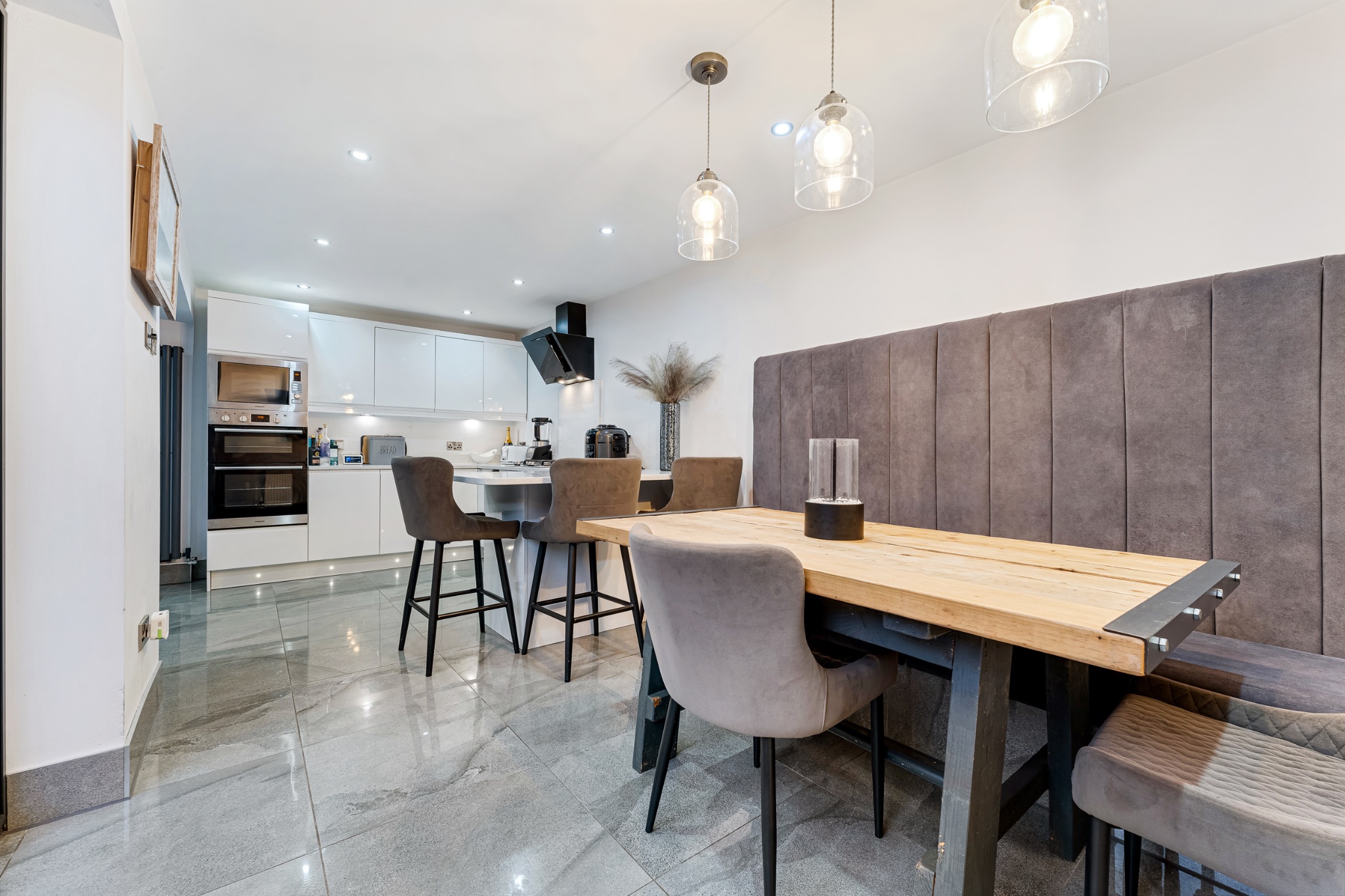 4 bedroom detached house For Sale in Bolton - Photograph 16.