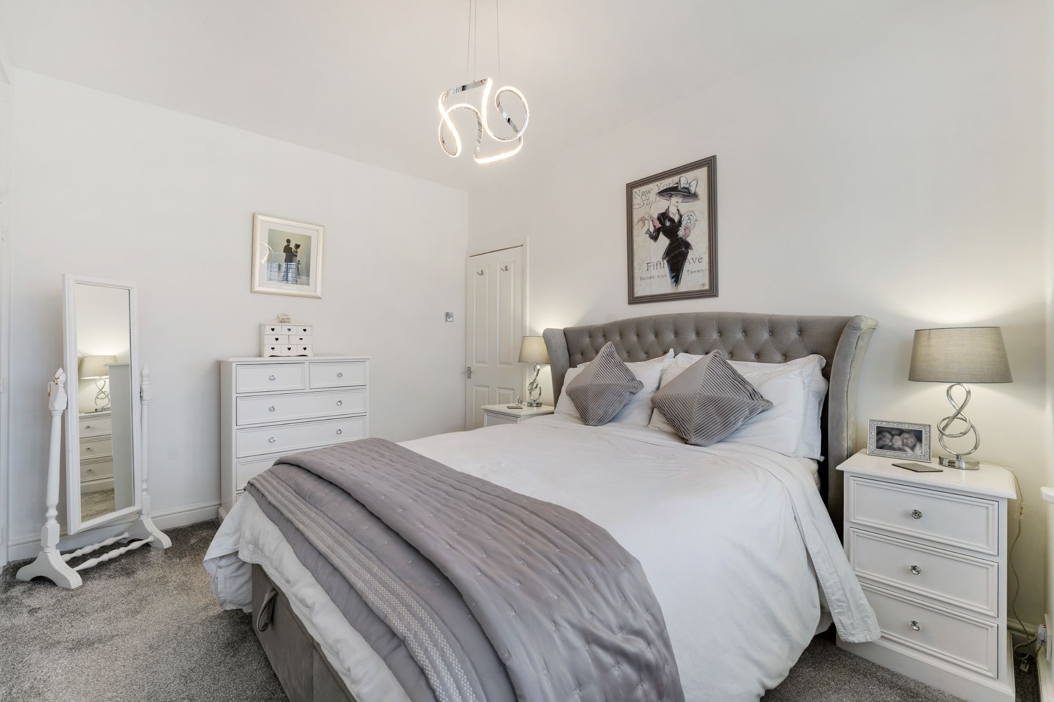 4 bedroom semi-detached house For Sale in Bolton - Photograph 31.