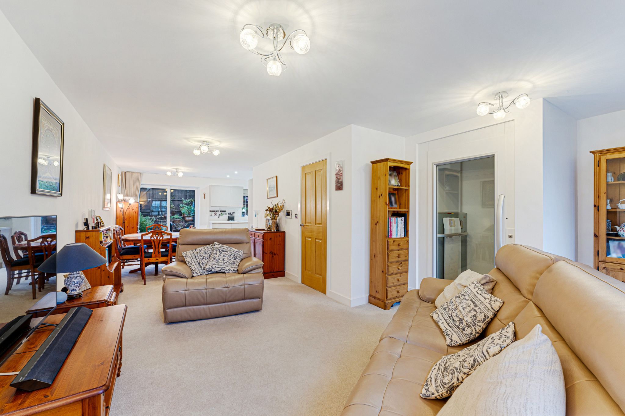 3 bedroom mews house For Sale in Bolton - Photograph 18.