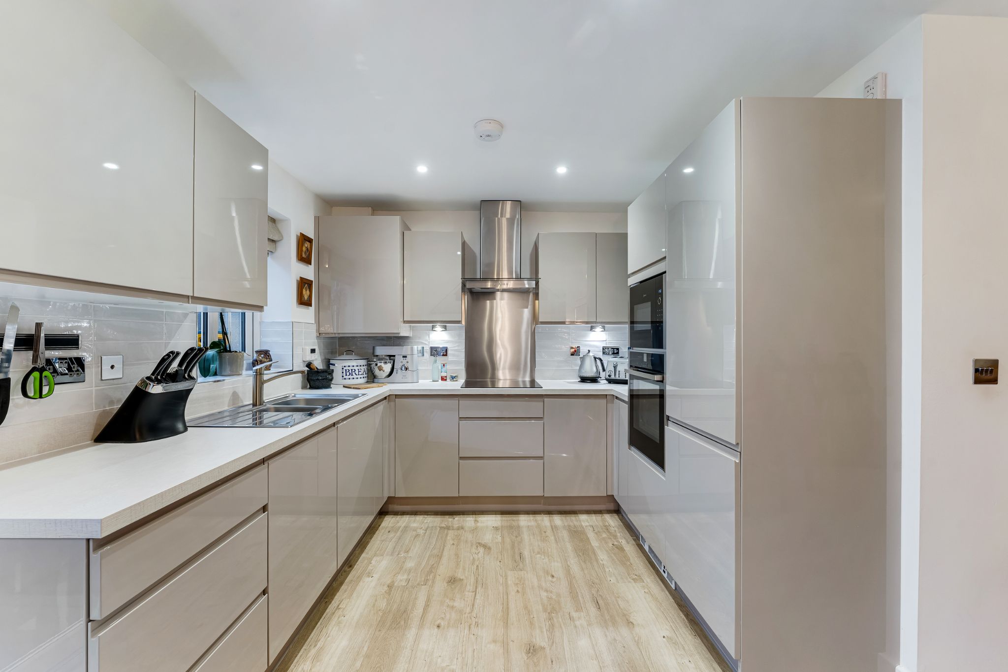 3 bedroom mews house For Sale in Bolton - Photograph 22.