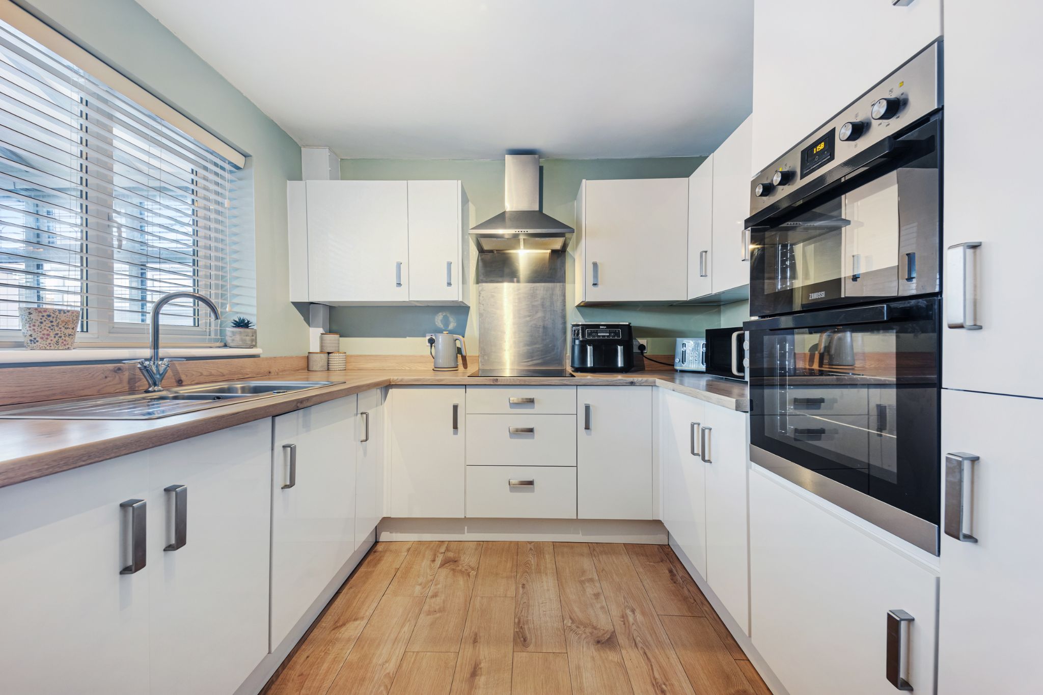 2 bedroom semi-detached house Sale Agreed in Bolton - Photograph 7.