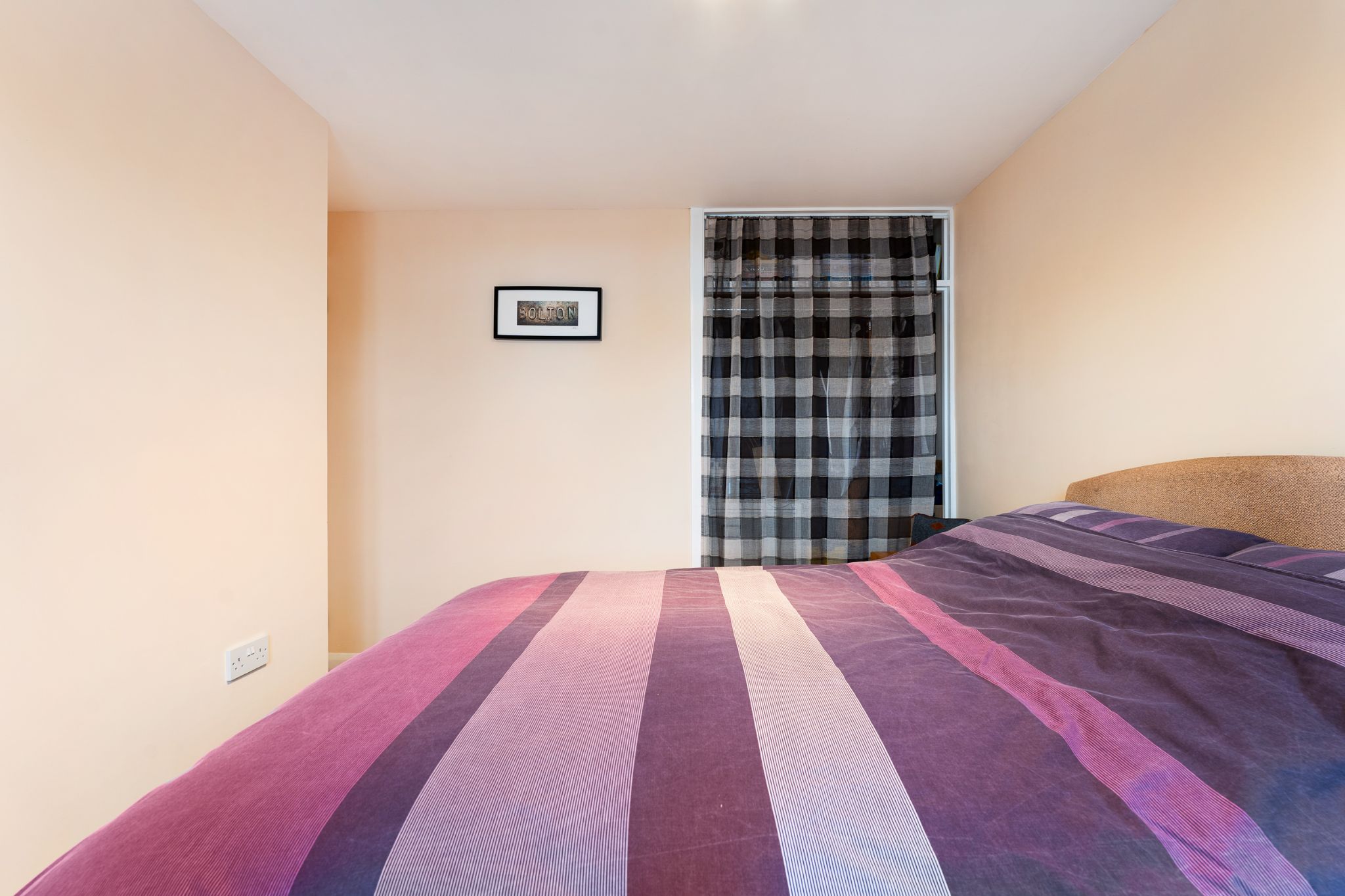 3 bedroom detached house For Sale in Bolton - Photograph 25.
