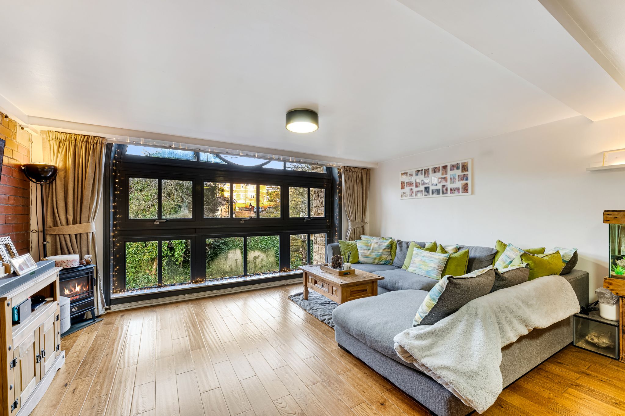 2 bedroom apartment flat/apartment For Sale in Bolton - Photograph 4.
