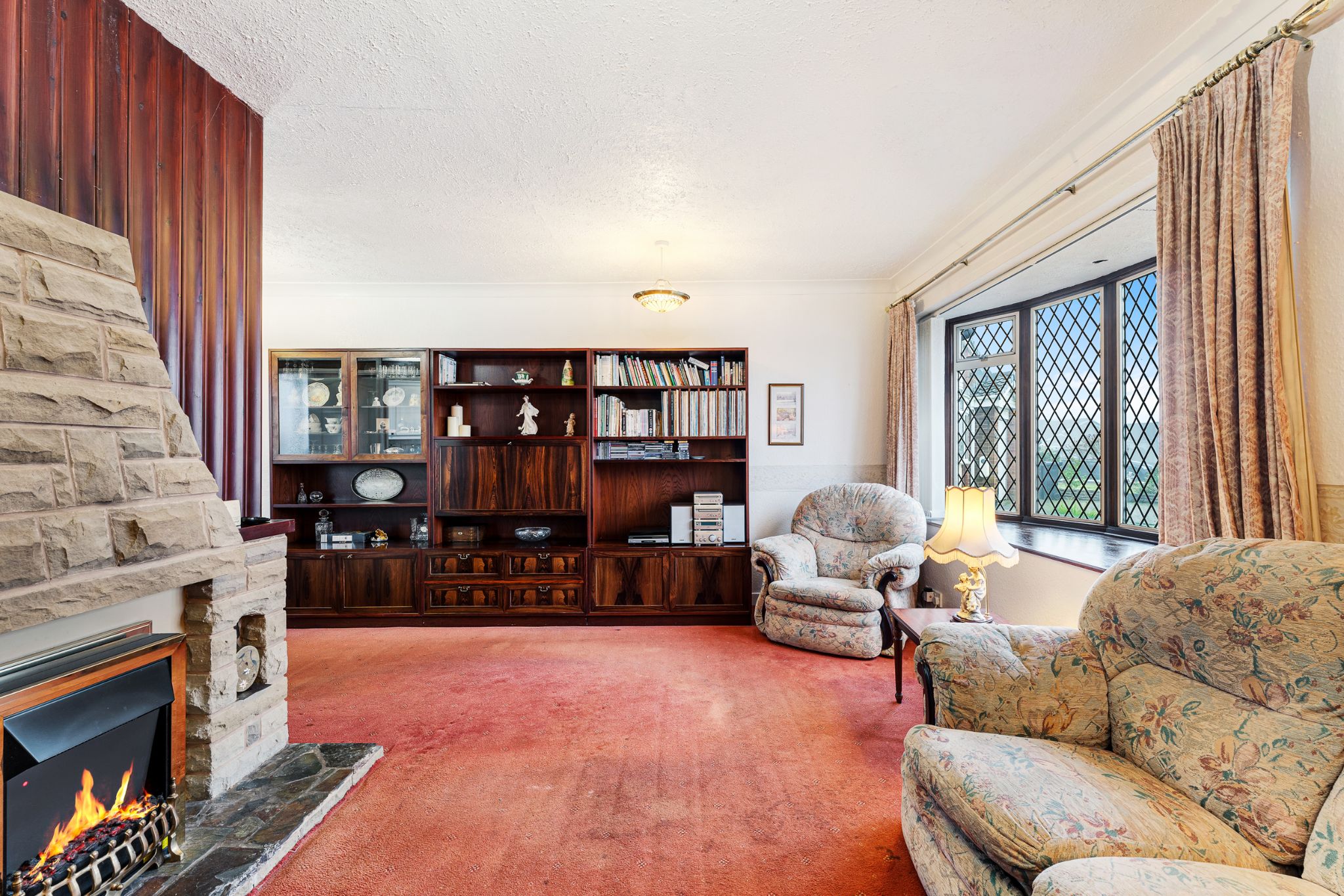2 bedroom detached bungalow Sale Agreed in Bolton - Photograph 4.