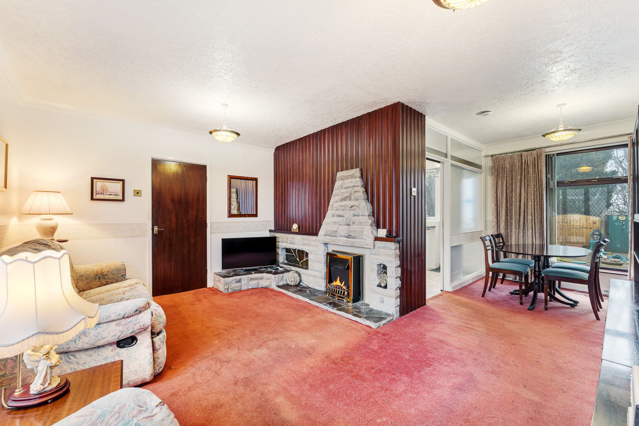 2 bedroom detached bungalow Sale Agreed in Bolton - Photograph 6.