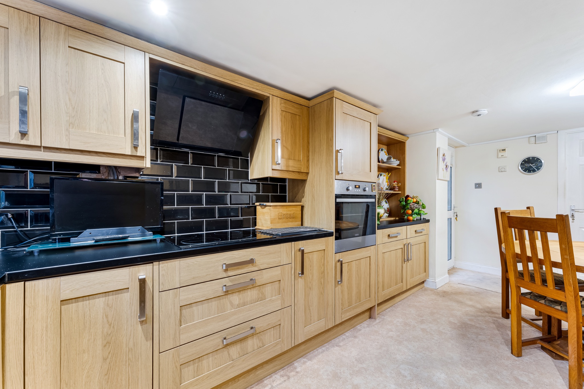 2 bedroom detached bungalow Sale Agreed in Bolton - Photograph 5.