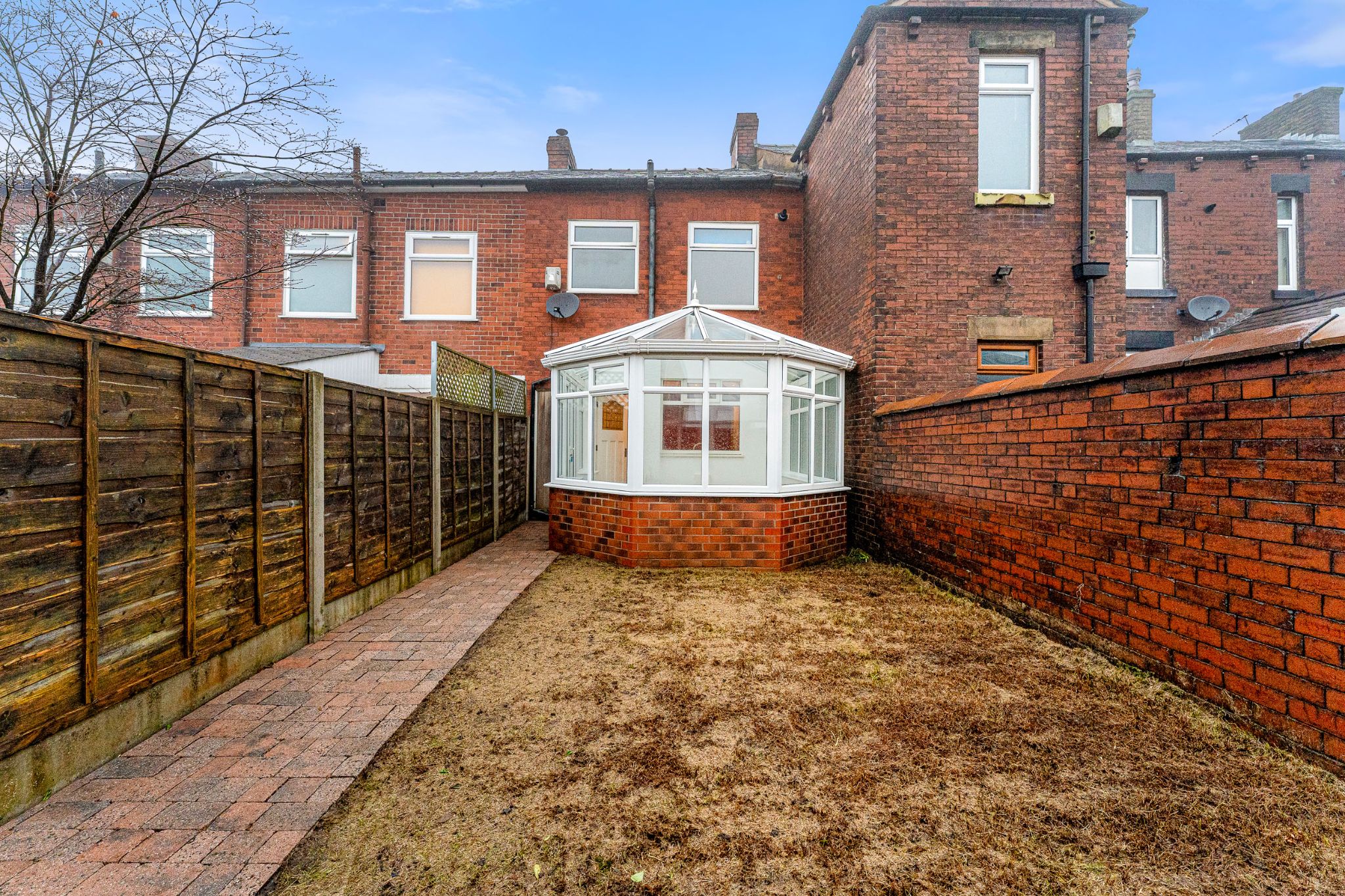 2 bedroom mid terraced house Sold in Bolton - Photograph 23.