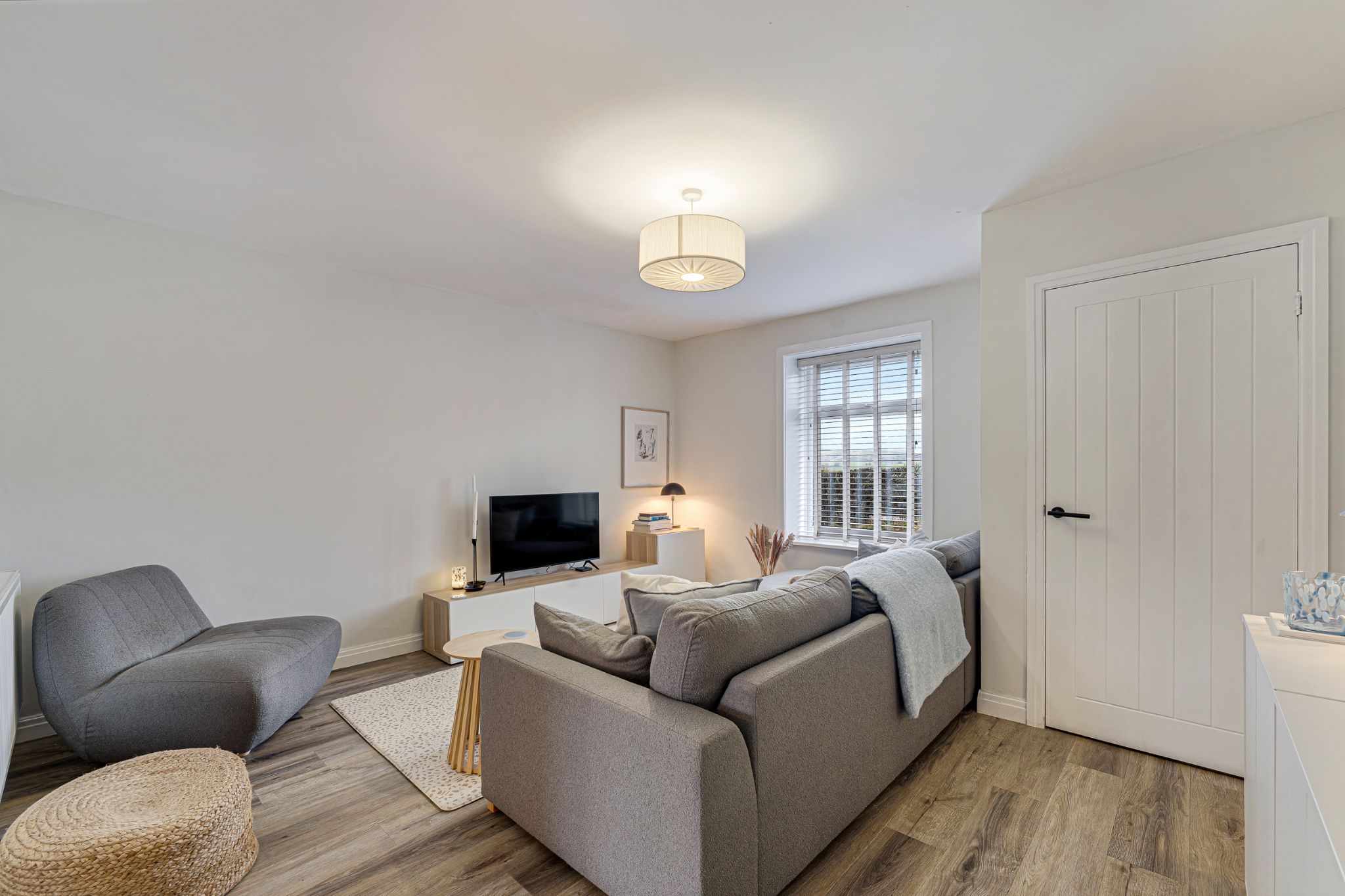 2 bedroom cottage house Sale Agreed in Bolton - Photograph 6.