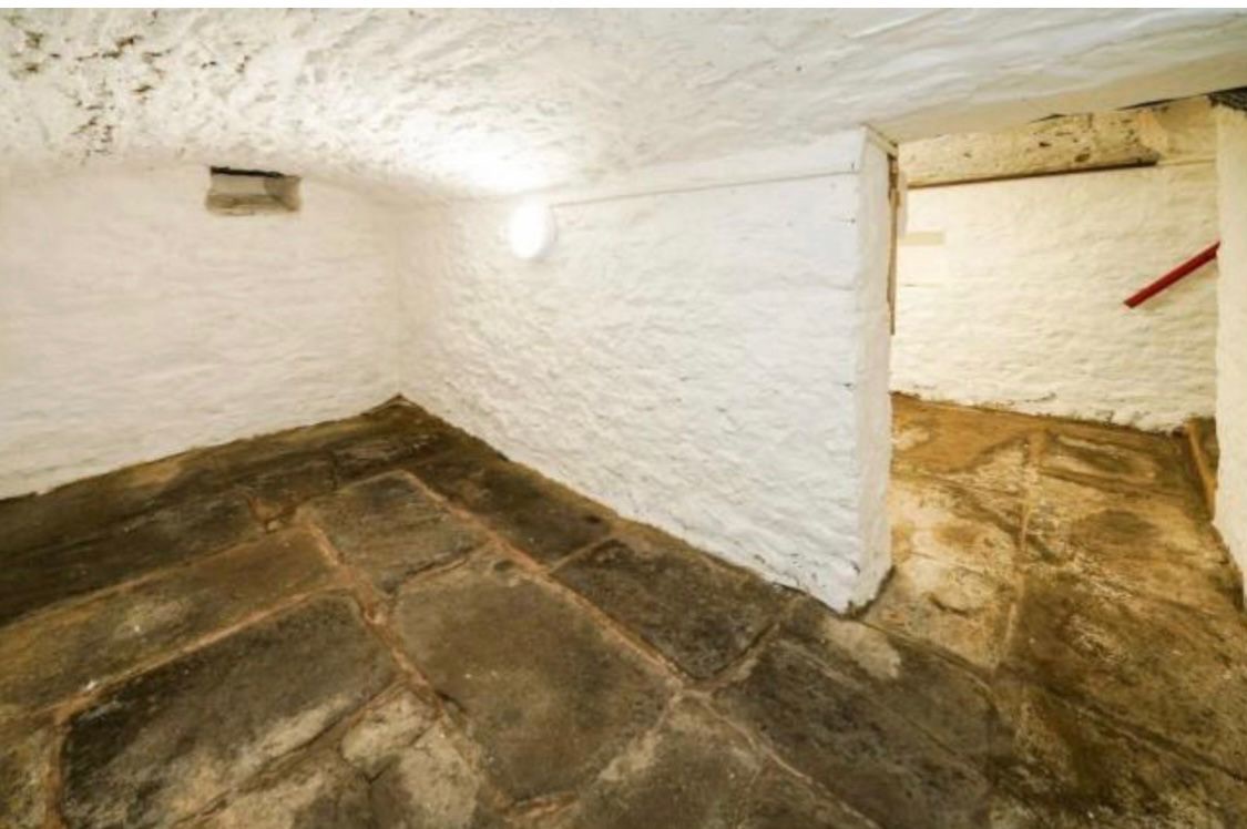 2 bedroom cottage house Sale Agreed in Bolton - Photograph 35.