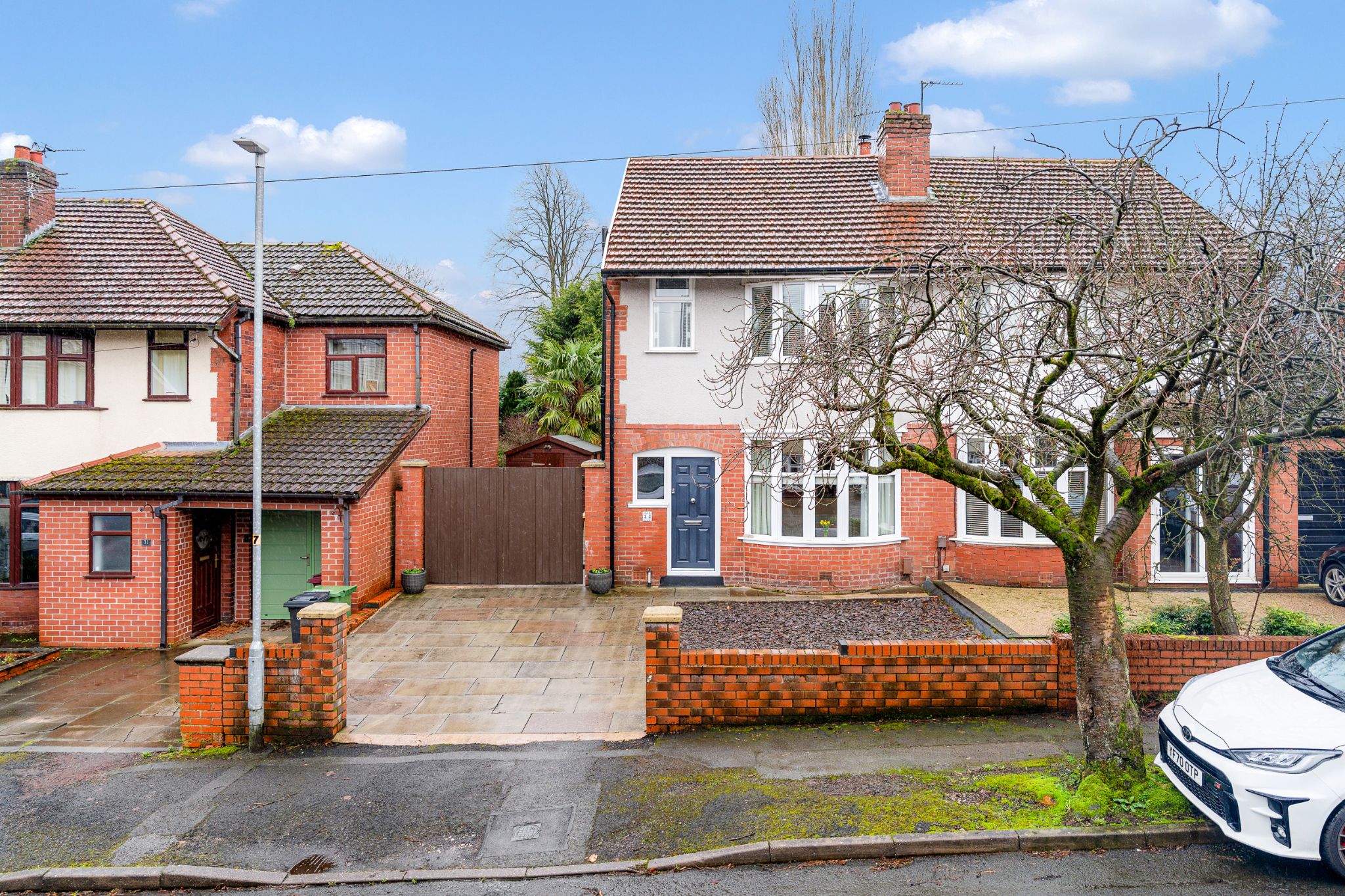 3 bedroom semi-detached house Sale Agreed in Bolton - Photograph 2.