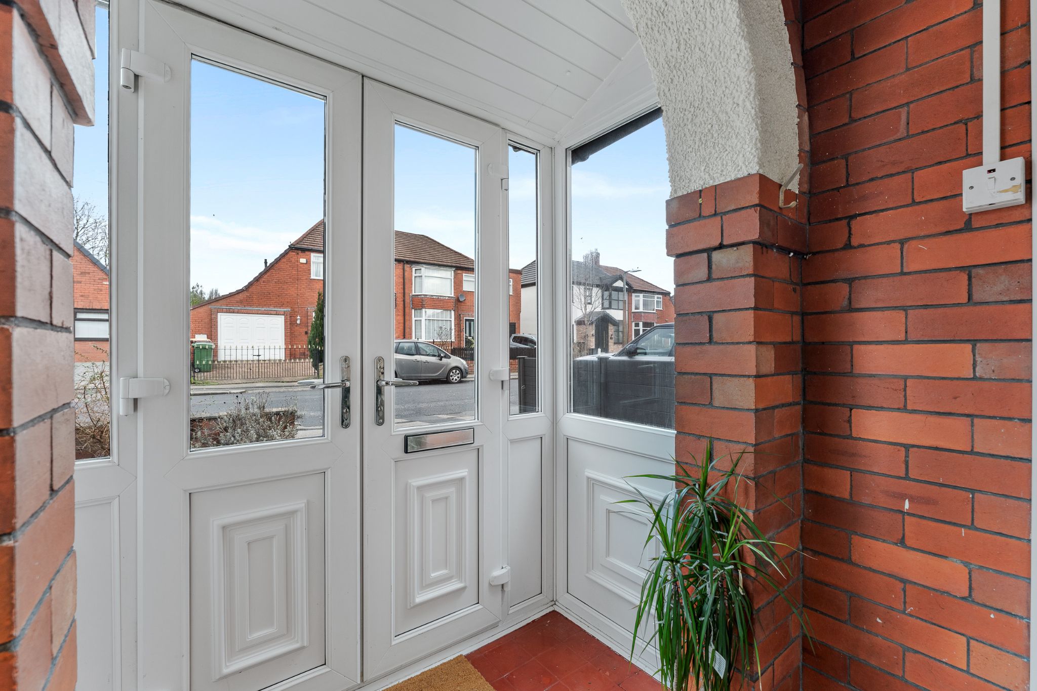 3 bedroom semi-detached house Sale Agreed in Bolton - Photograph 4.