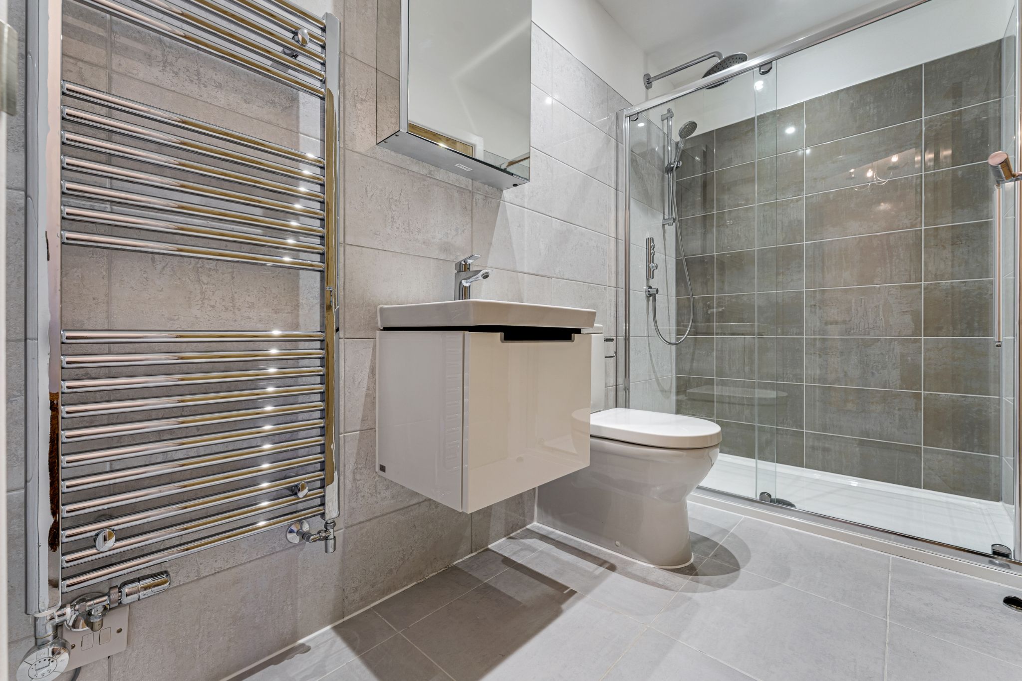 3 bedroom mews house For Sale in Bolton - Photograph 31.