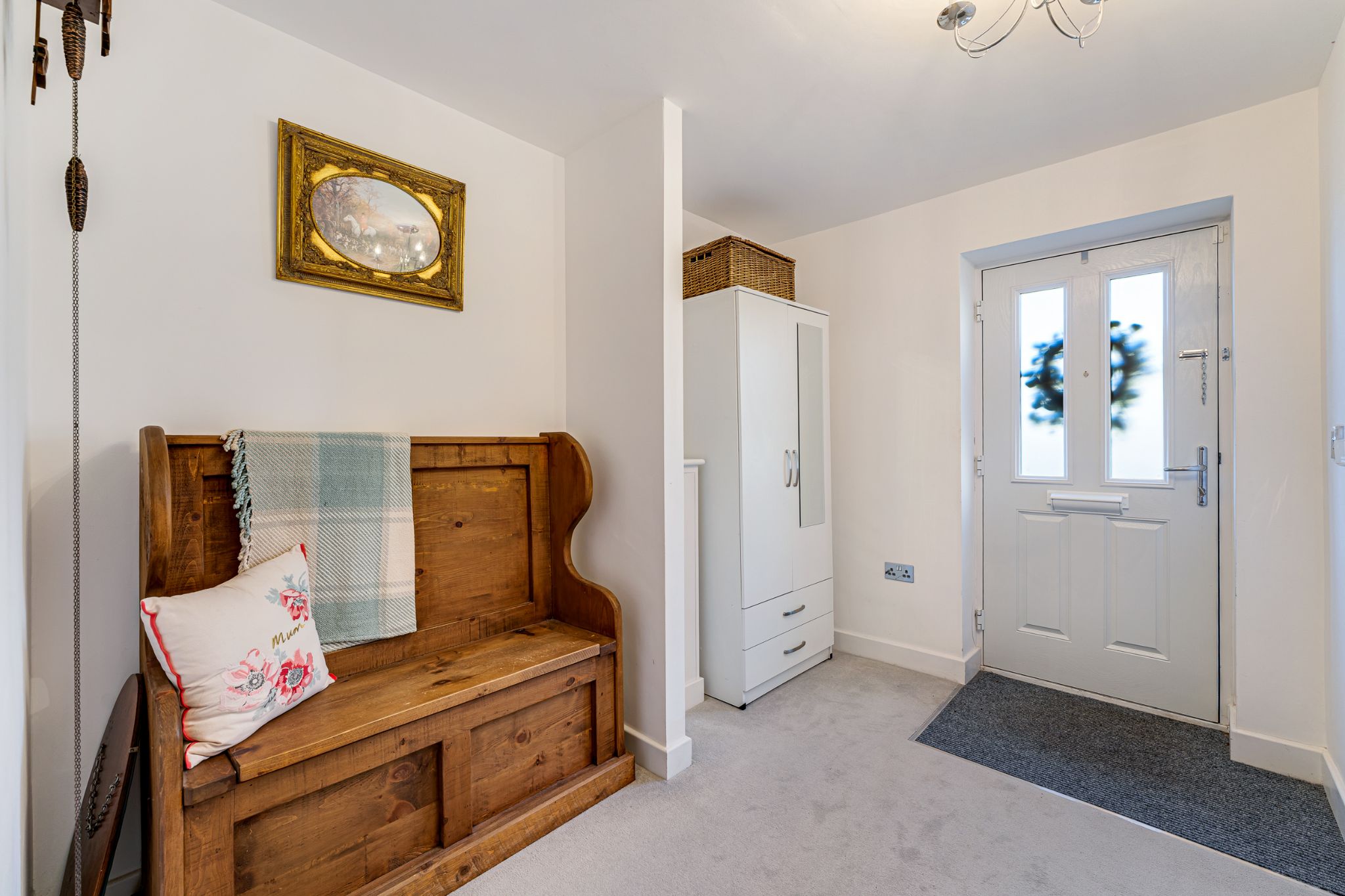 3 bedroom mews house For Sale in Bolton - Photograph 8.